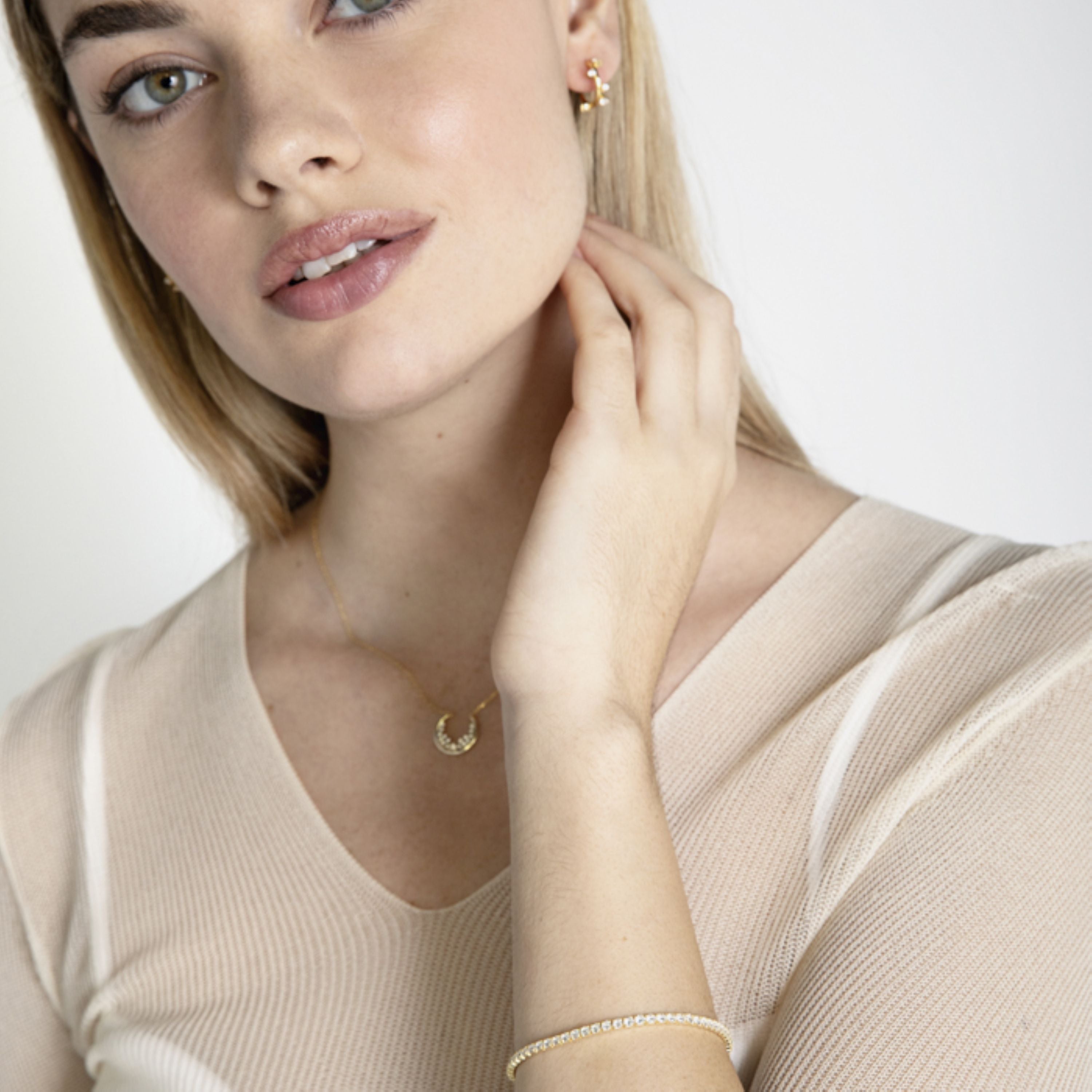 Pulsera de Plata de Ley 925 con Circonita Brillante acabada en oro amarillo 18K - Tahu