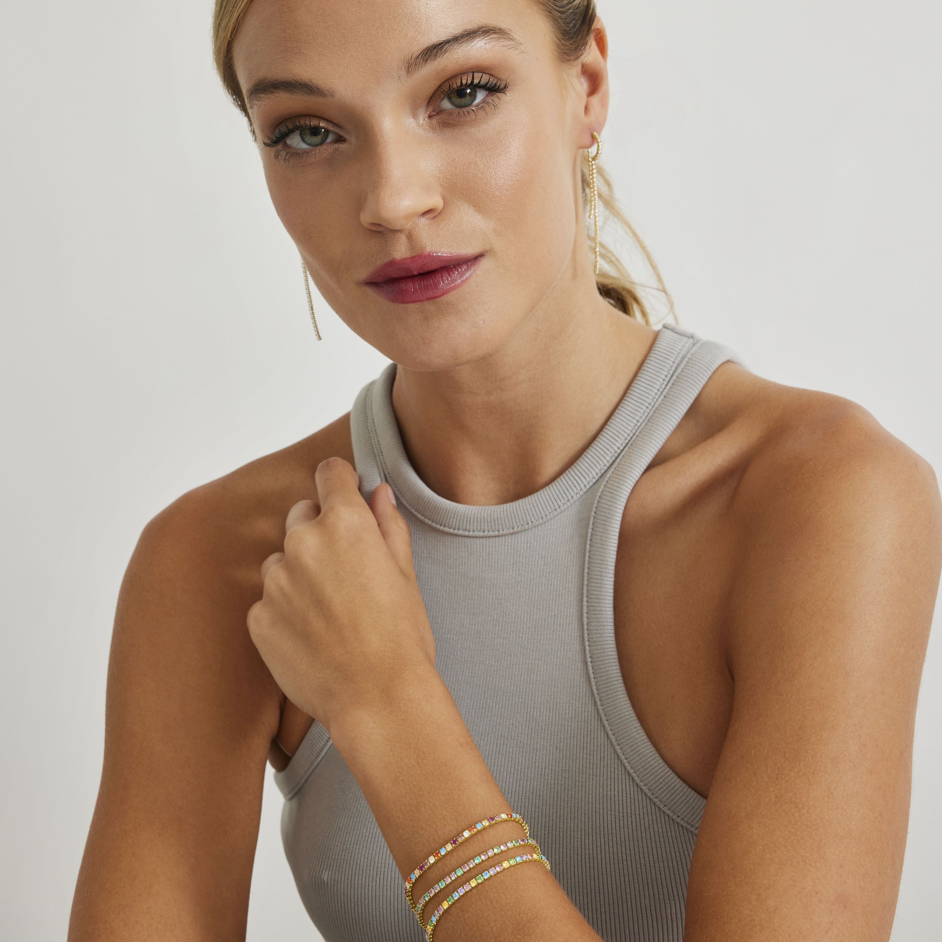 925 Sterling Zilveren Armband met Multicolor Zirkonia afgewerkt in 18K Geel Goud - Tahu