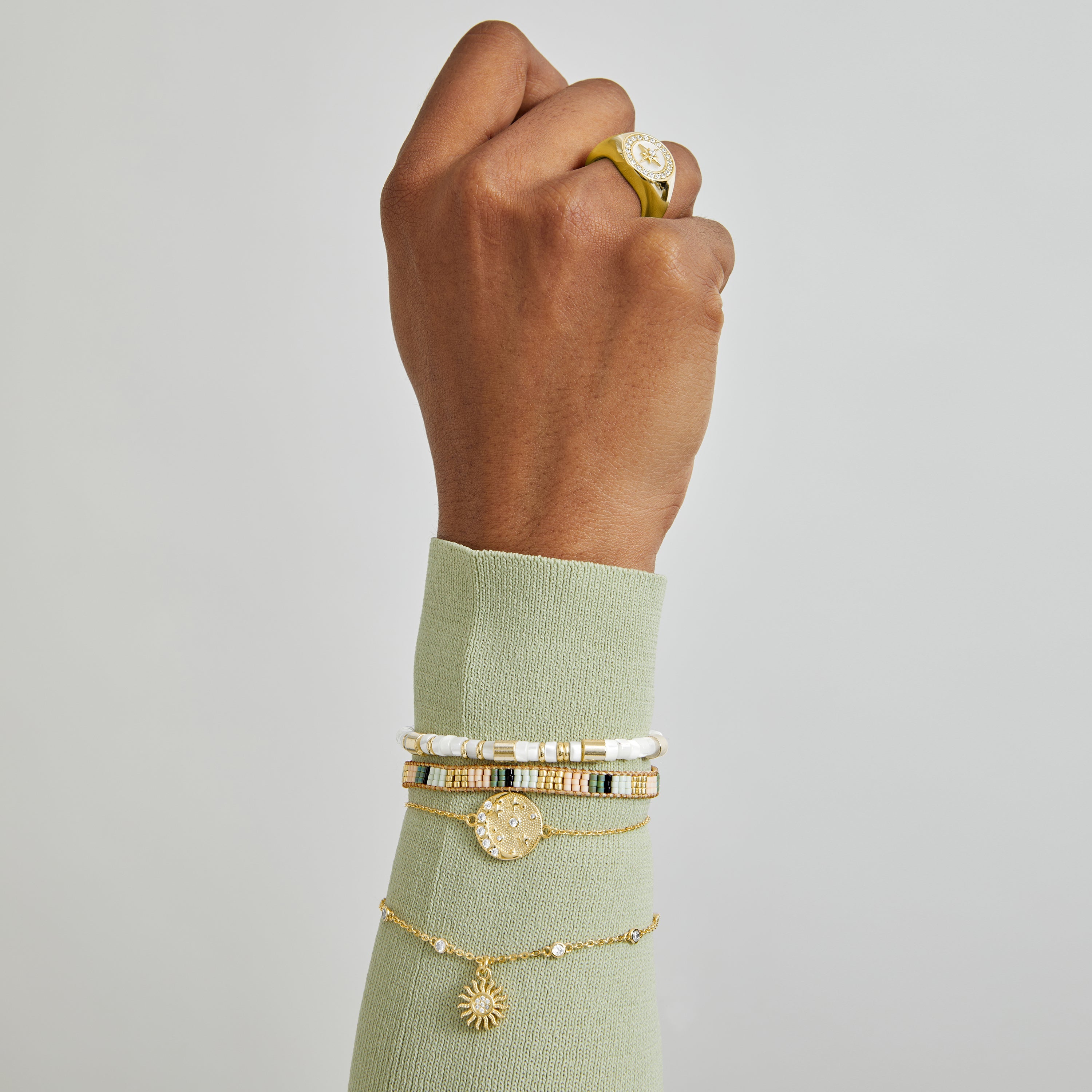 Pulsera de Plata de Ley 925 con Madreperla Blanca acabada en oro amarillo 18K - Wicoy