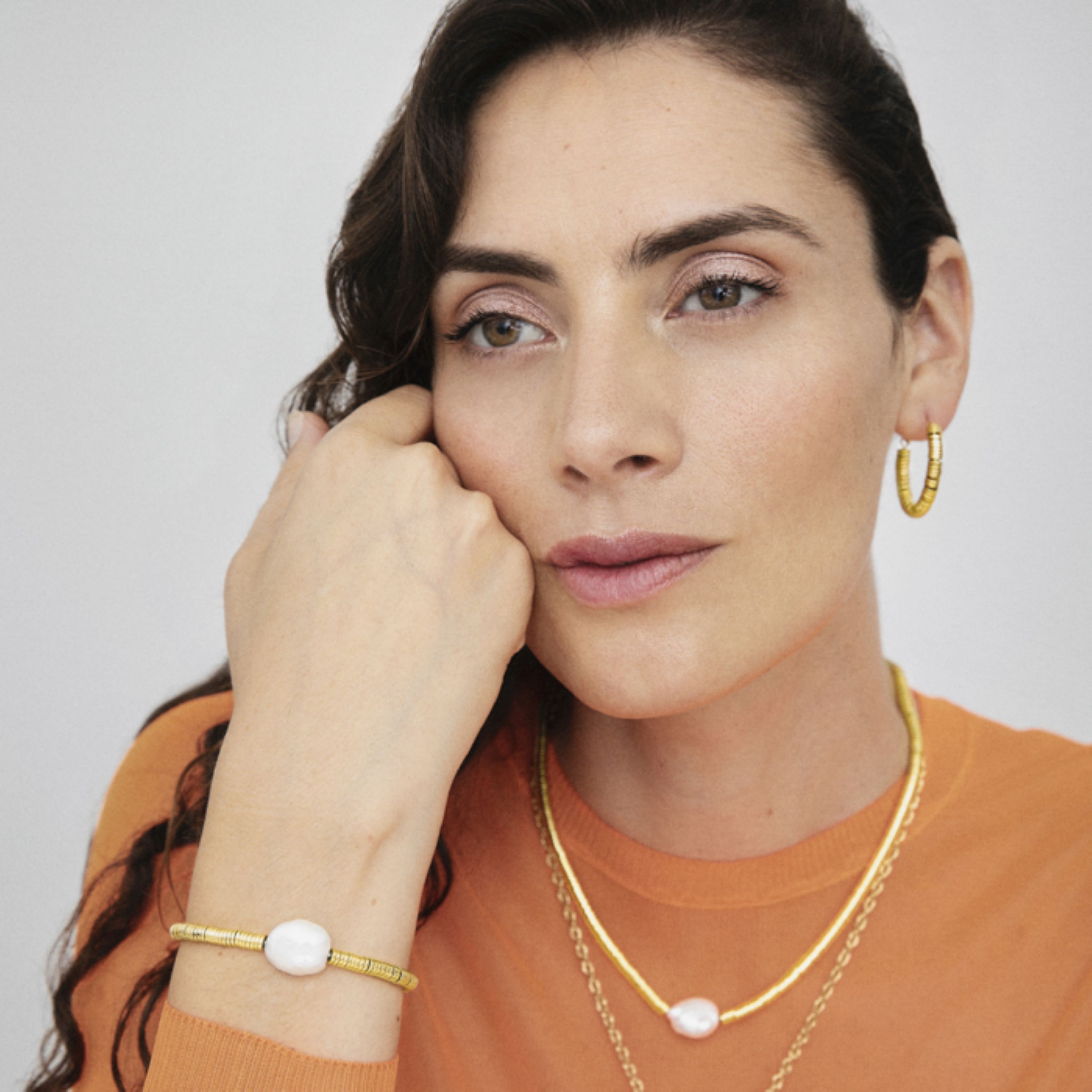 Bracciale in ematite dorata rifinito in oro giallo 18K - Siever
