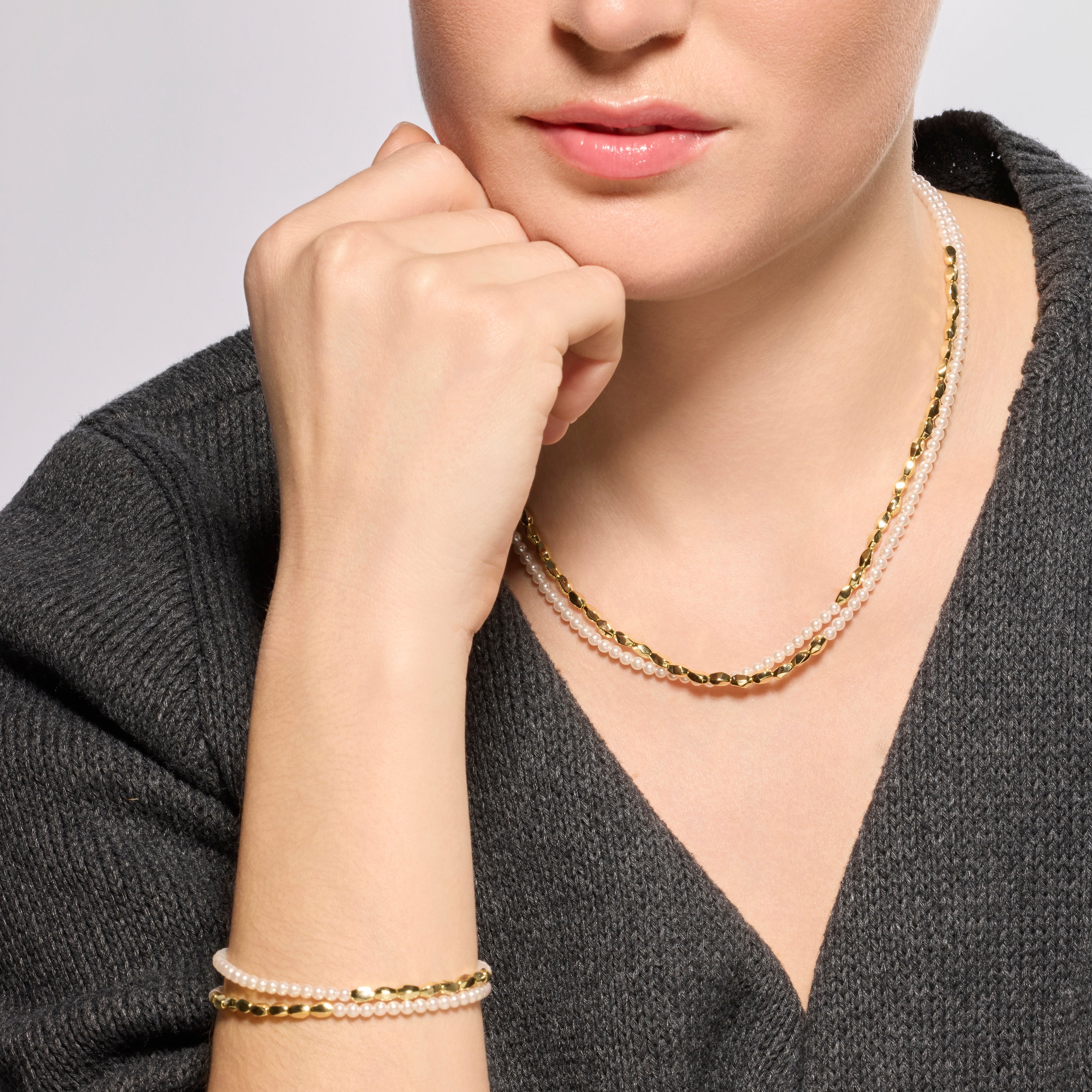 Pulsera de Plata de Ley 925 y Perla Blanca acabado oro amarillo de 18k - Carini