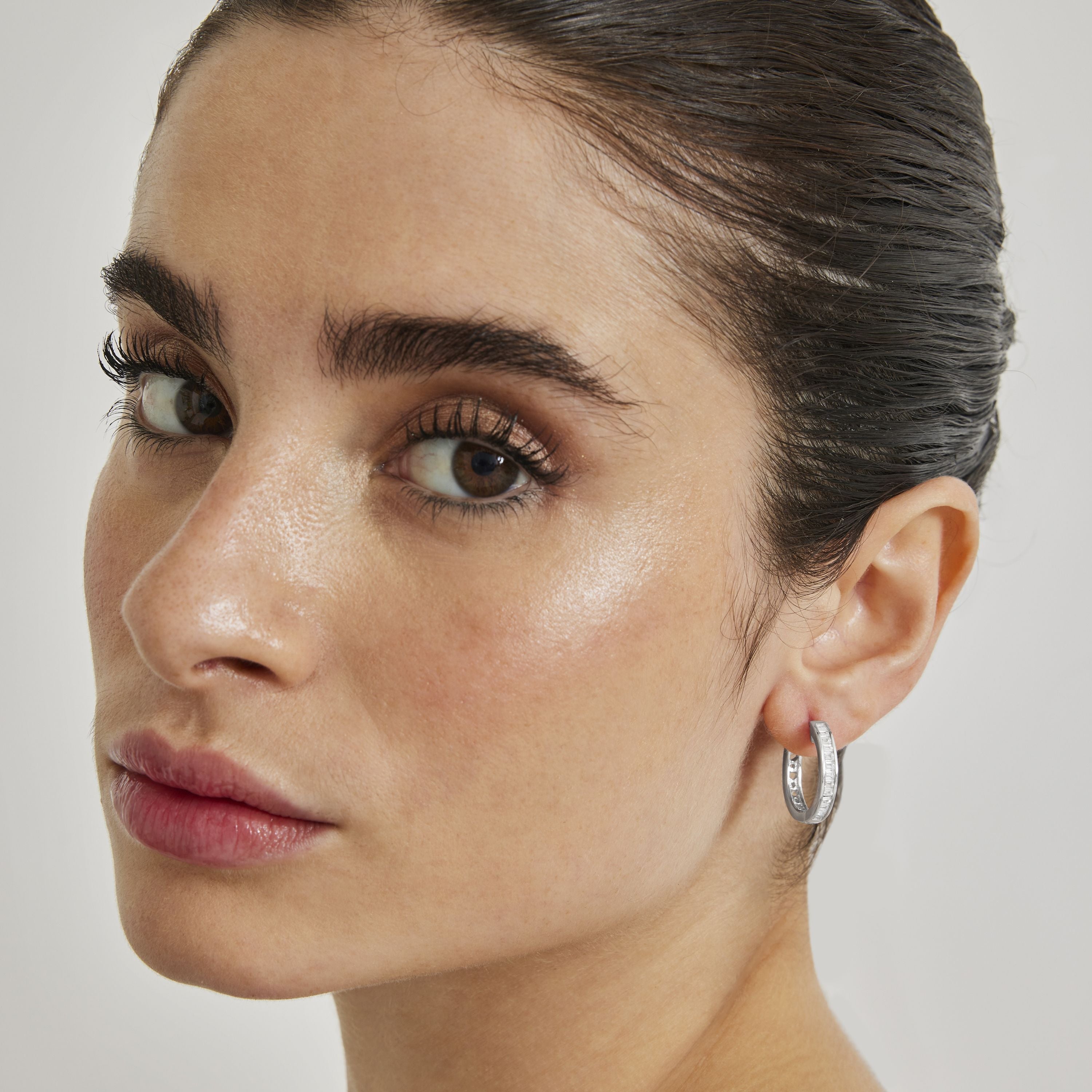925 Sterling Silver Earrings with Brilliant Zirconia finished in Rhodium - Essential