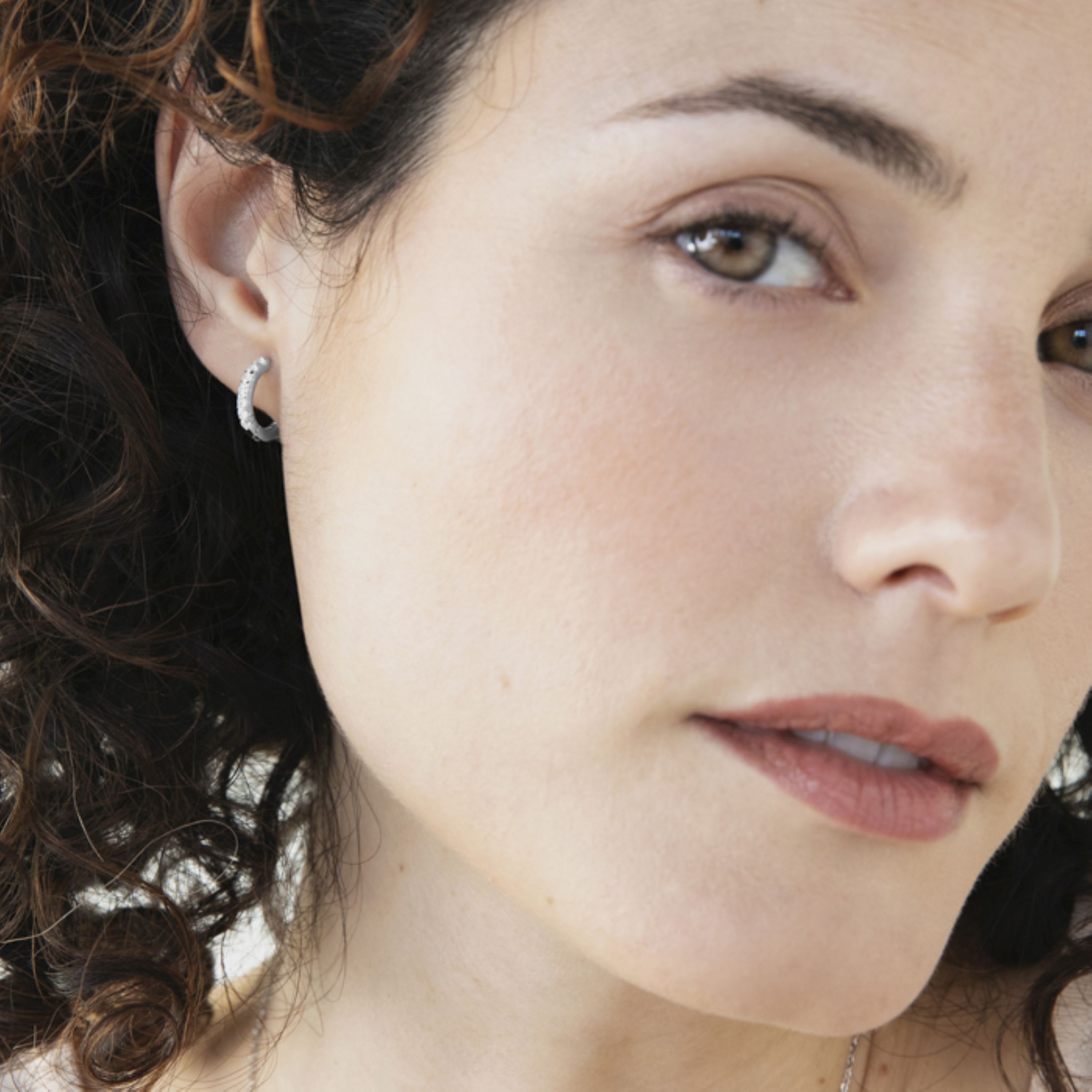 925 Sterling Silver Earrings with Brilliant Zirconia finished in rhodium - Valarys