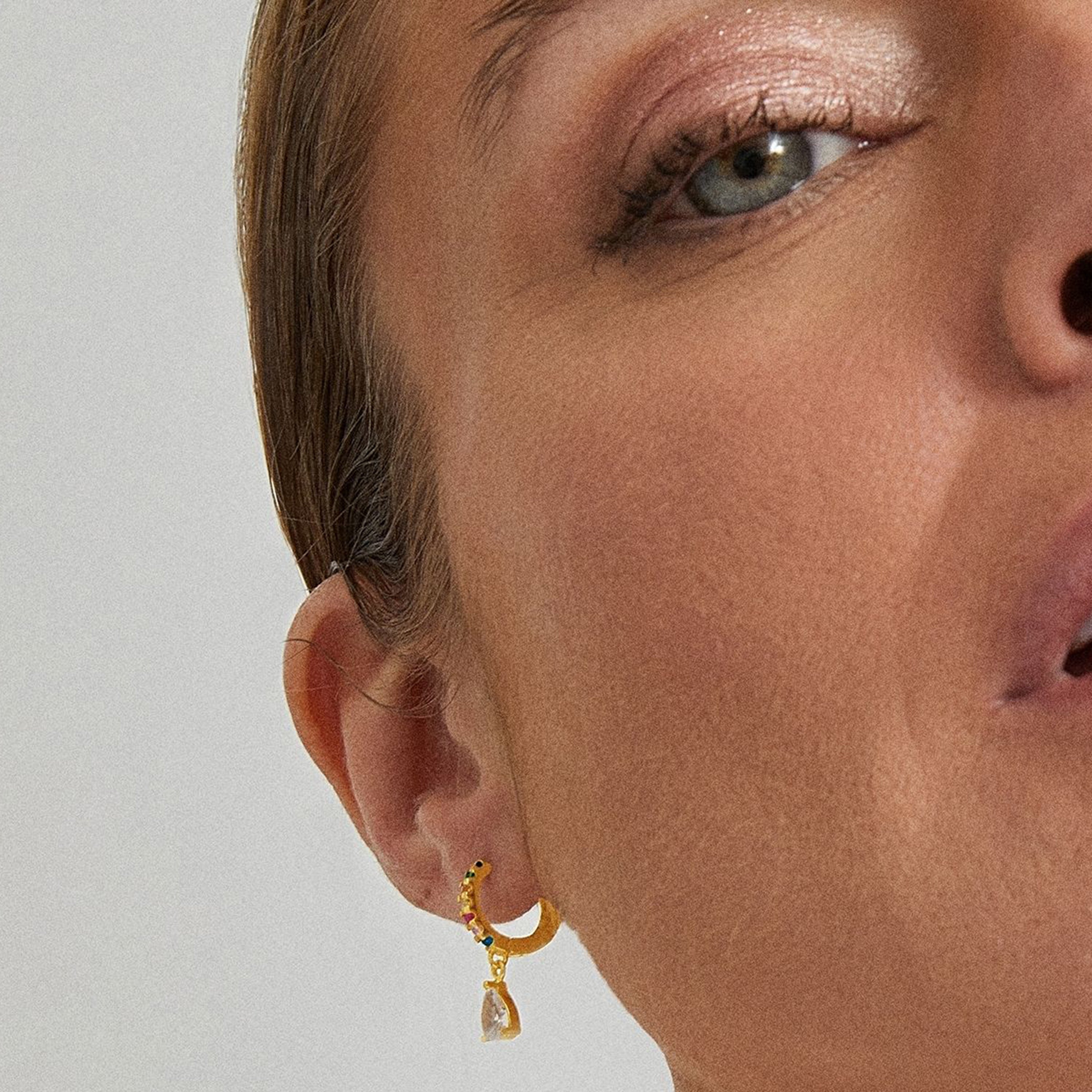 Boucles d'oreilles en argent sterling 925 avec zircon multicolore, finies en or jaune 18K - Intheon