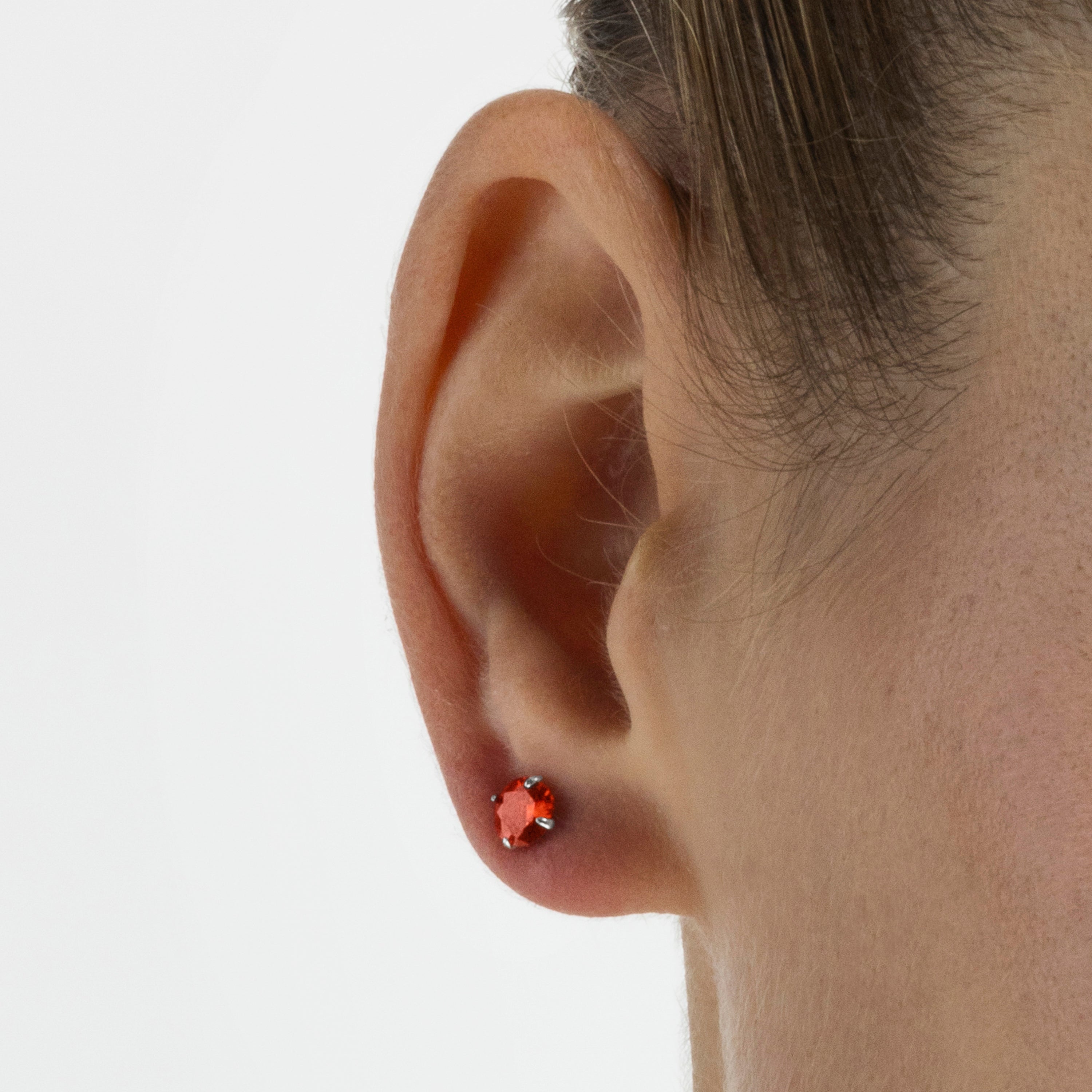Zilveren 925 Oorbellen met Robijn Zirkonia afgewerkt in rhodium - Yedia