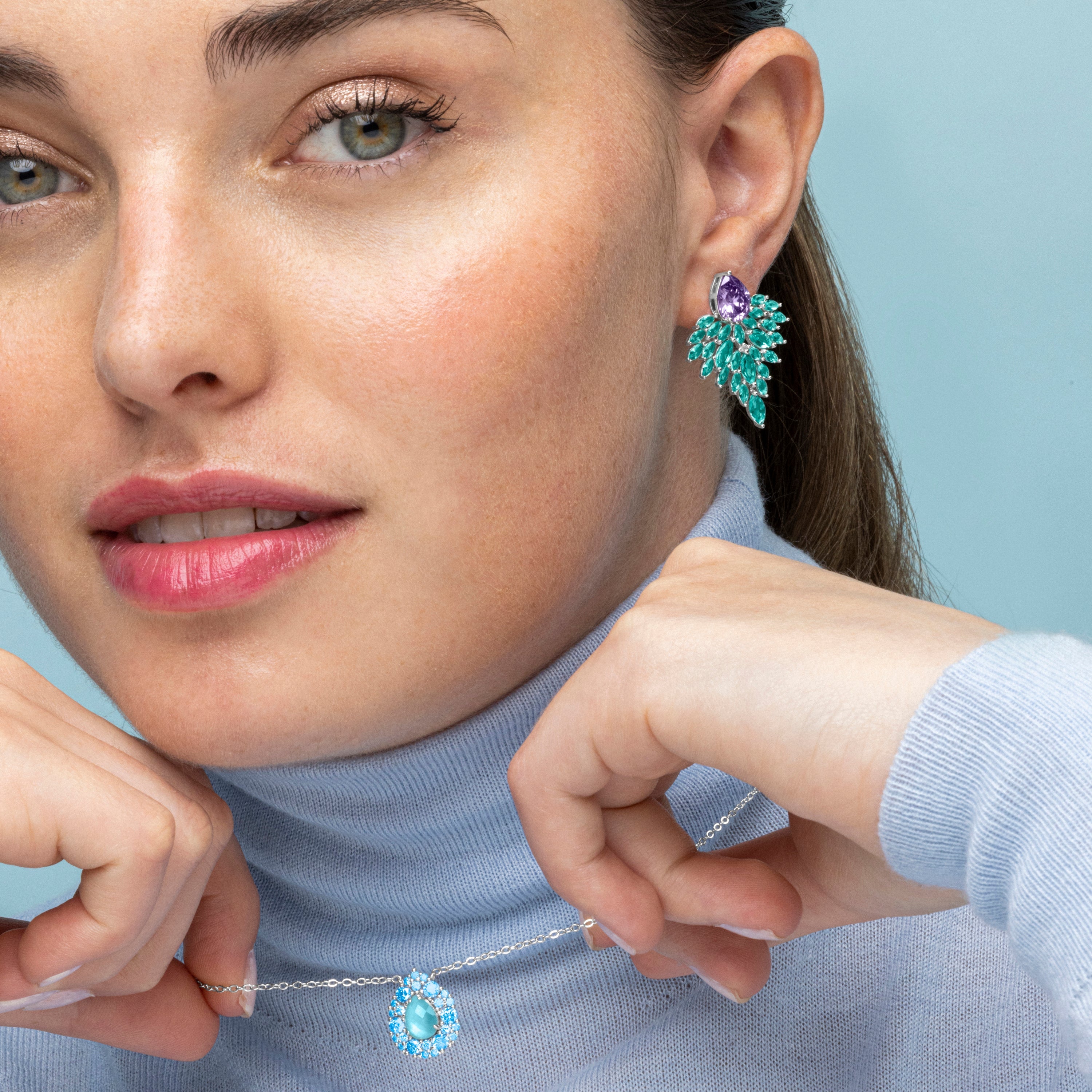 Pendientes de Plata de Ley 925 y Circonita Esmeralda acabado oro 18k - Maylax