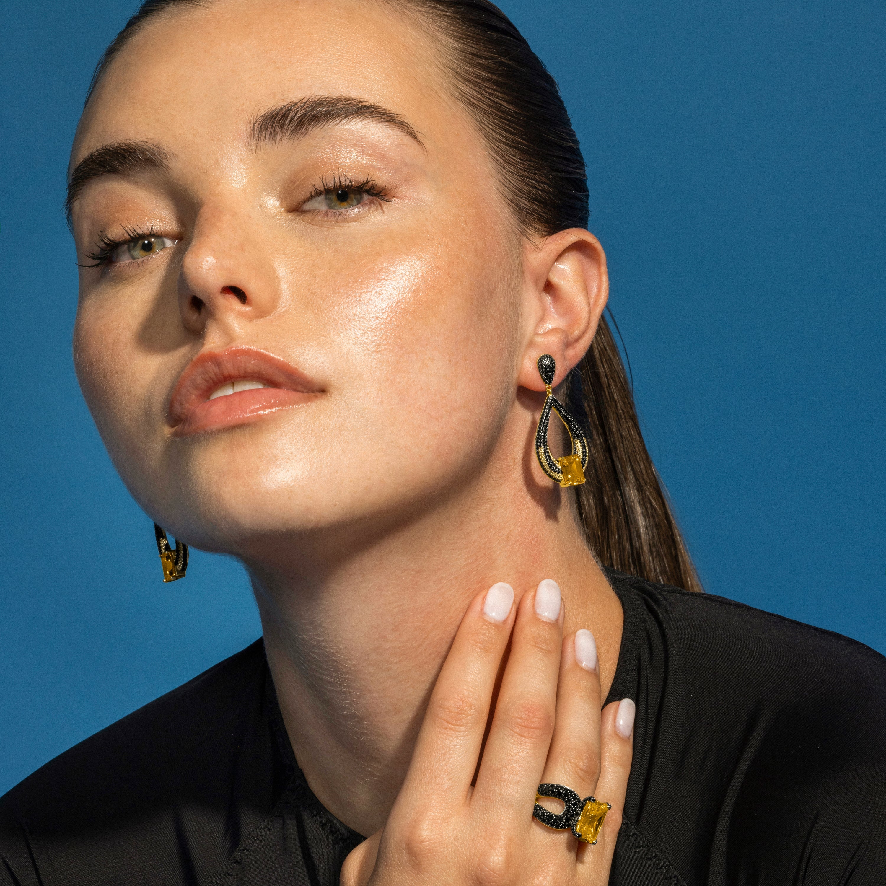 925 Sterling Silver Earrings with Onyx Zirconia finished in rhodium - Udrol