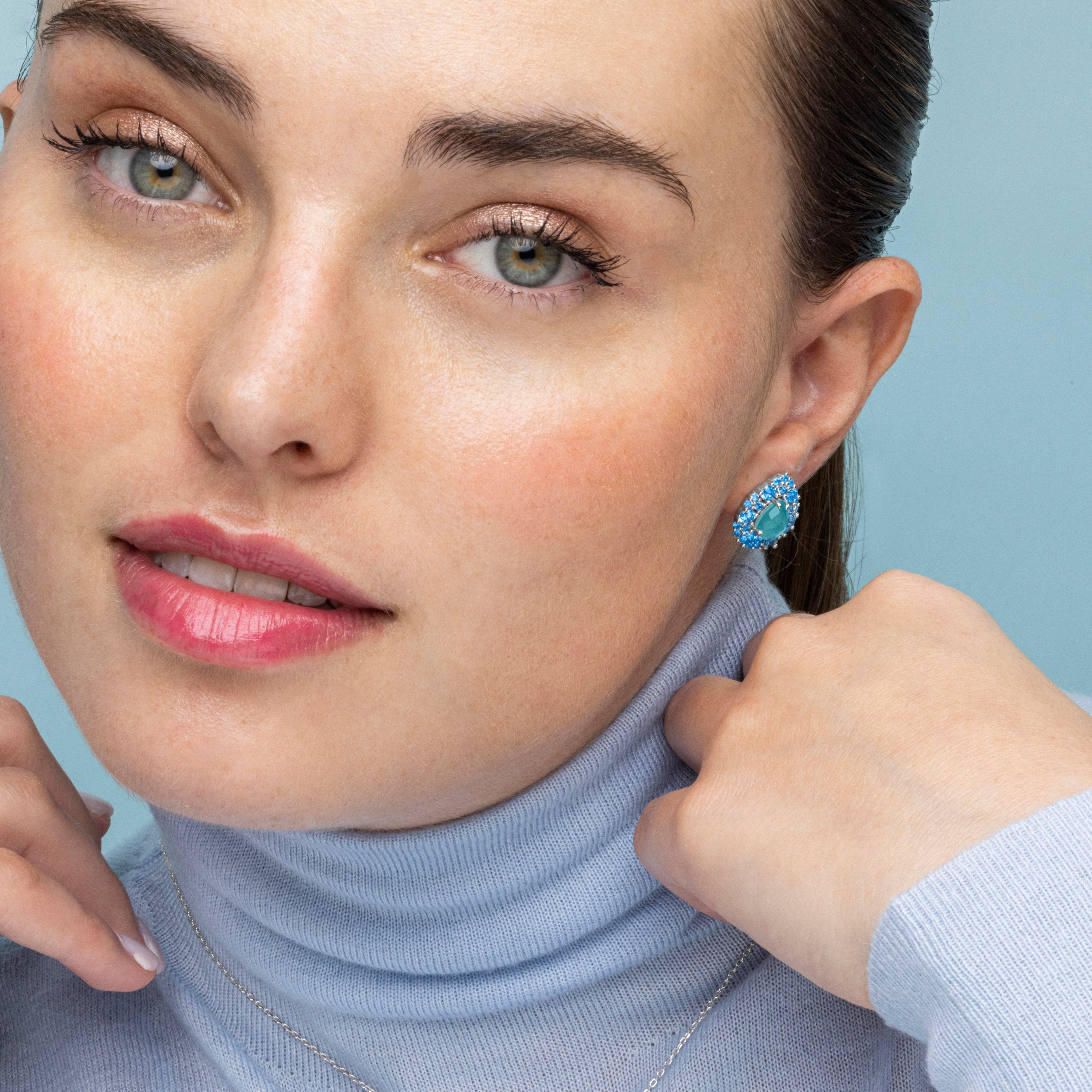 925 Sterling Silver Earrings with Sapphire Zirconia finished in Rhodium - Diyi