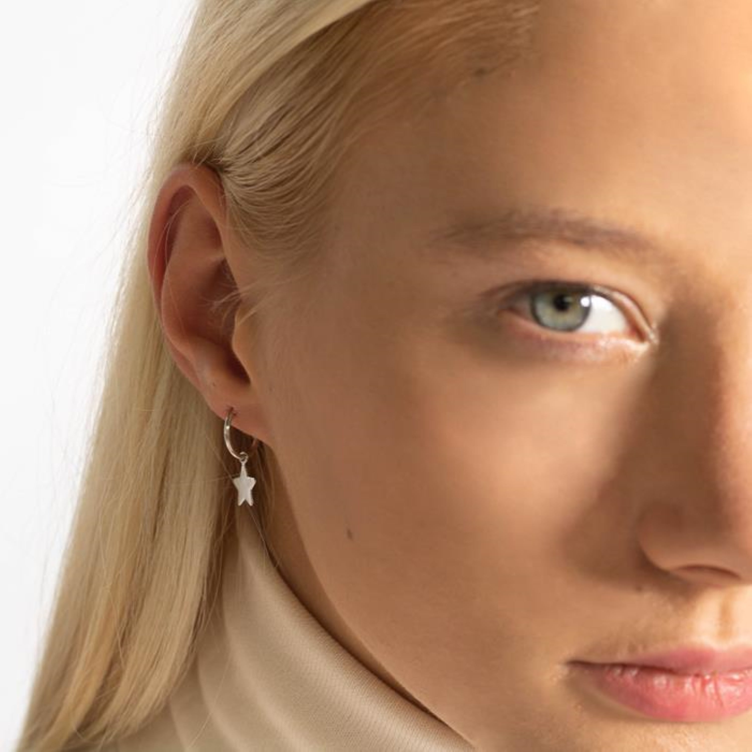 925er Silberohrringe mit Rhodium-Finish - Essential