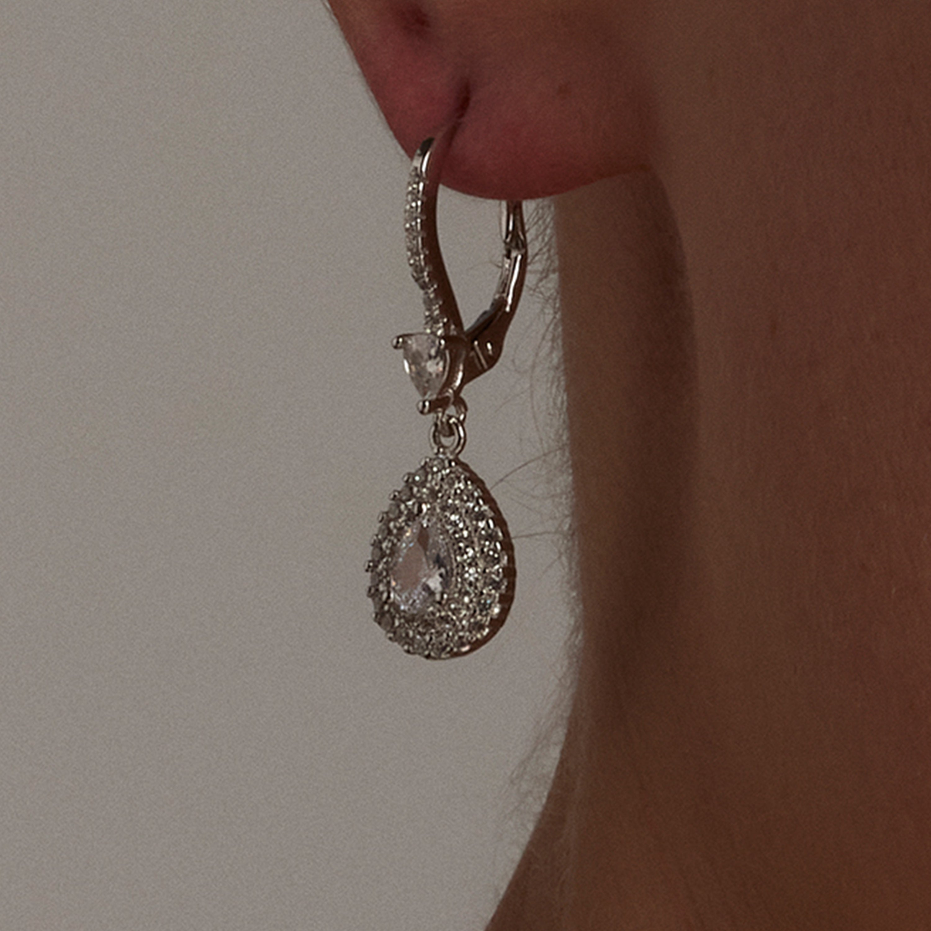 925 Sterling Silver Earrings with Brilliant Zirconia finished in Rhodium - Shiyi