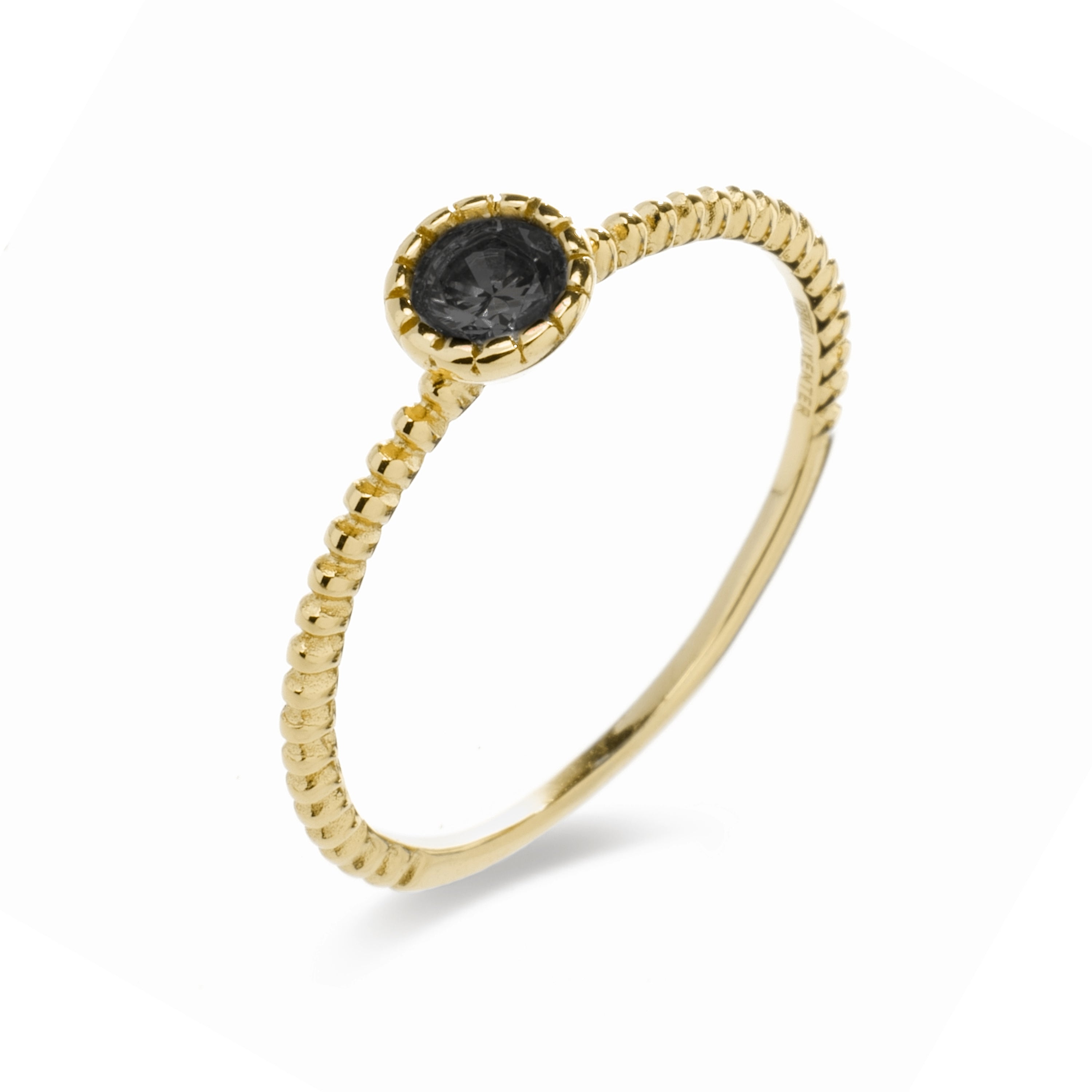 Anillo de Plata de Ley 925 con Circonita Onix acabado en oro amarillo 18K - Naadim