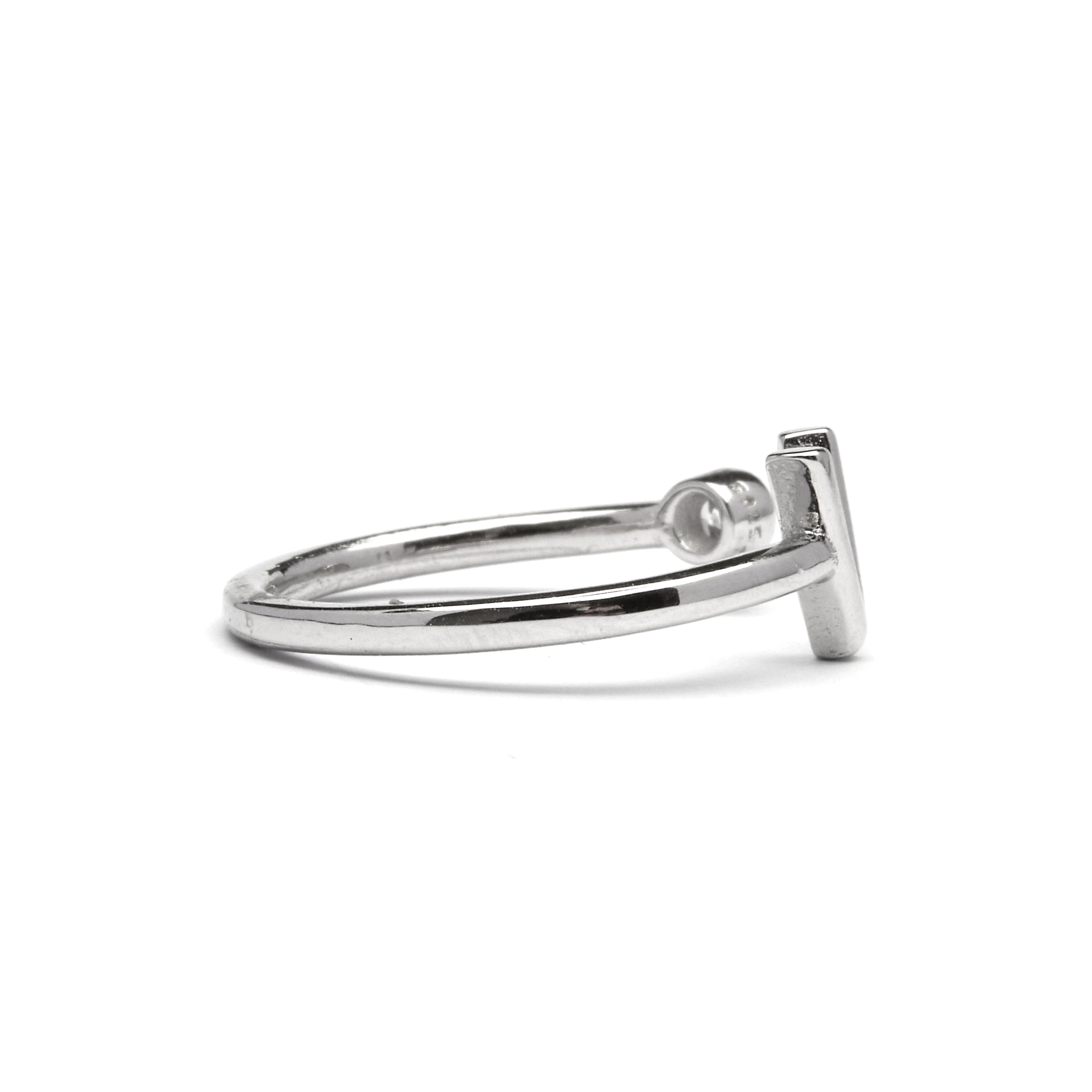 Anillo de Plata de Ley 925 con Circonita Brillante acabado en rodio - Alphabet