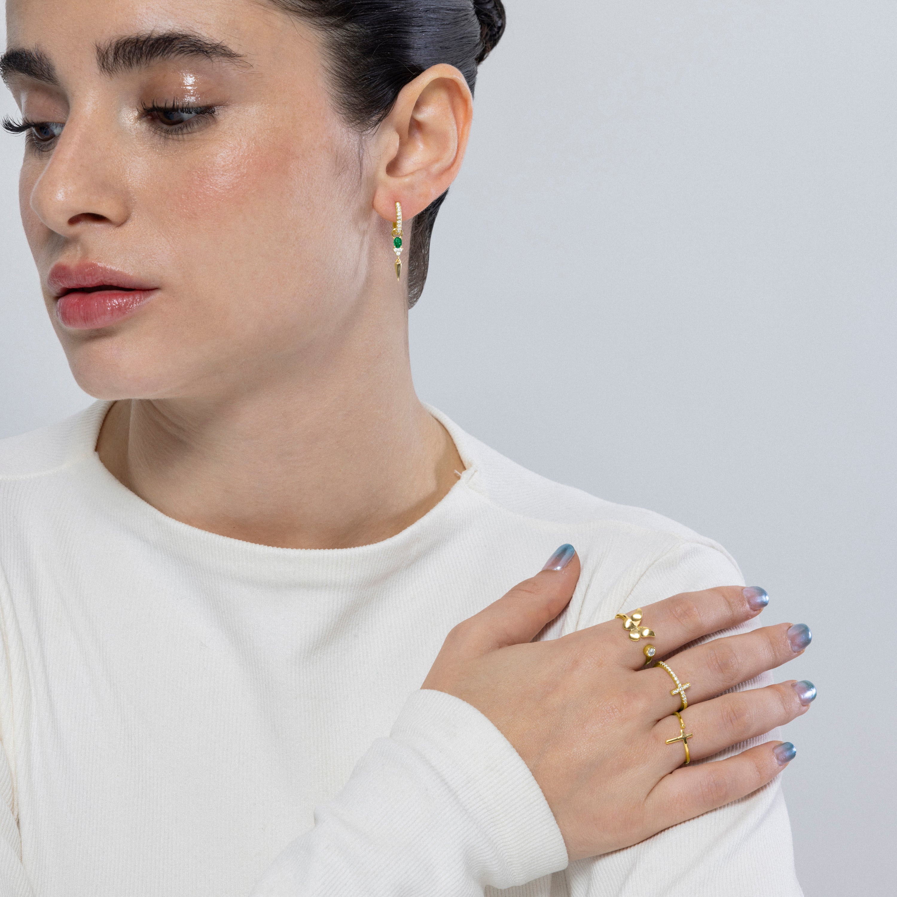 Anillo de Plata de Ley 925 y Circonita Brillante acabado en oro amarillo 18K - Iara