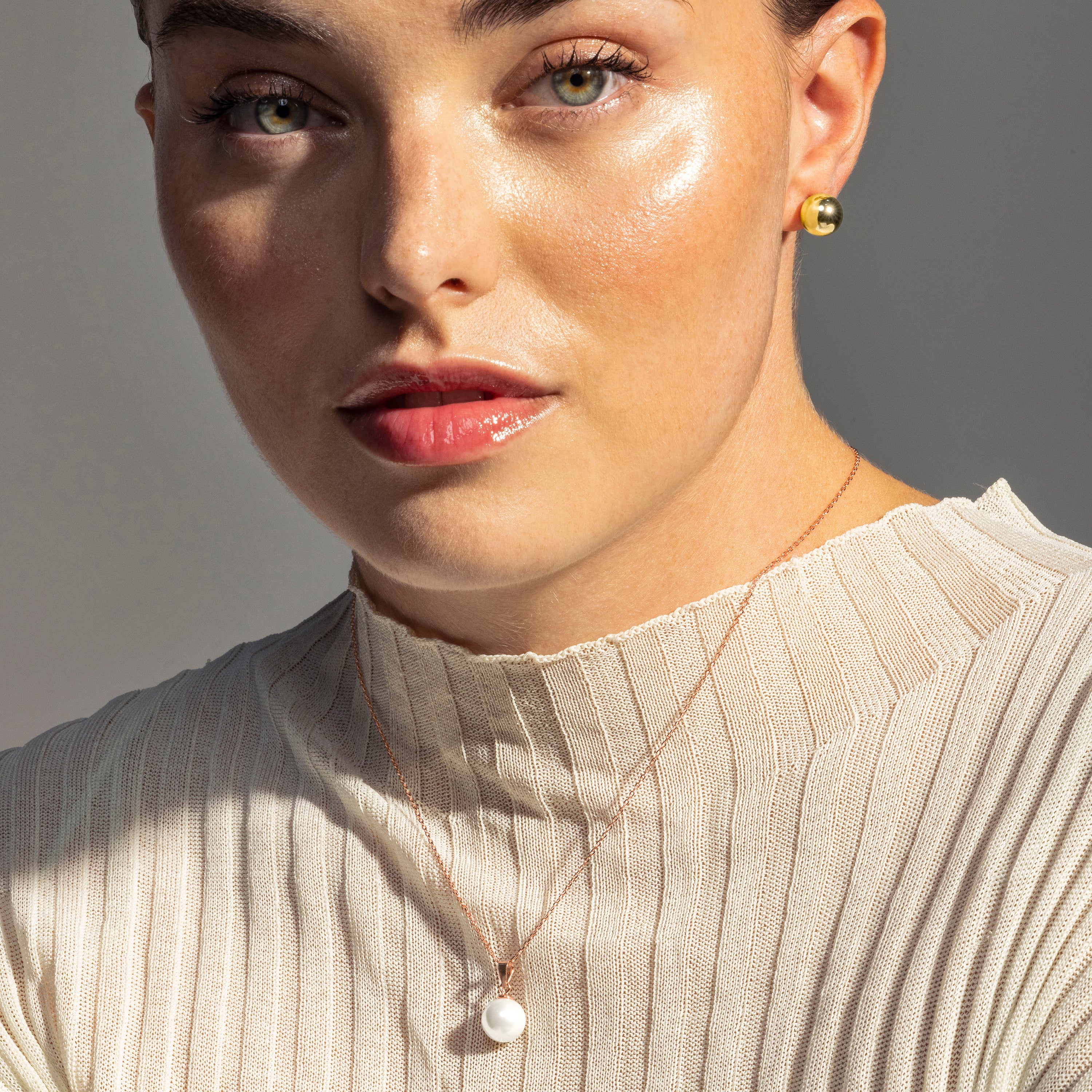 Collar de Plata de Ley 925 con Perla Blanca acabado en oro rosa 18K - Geel