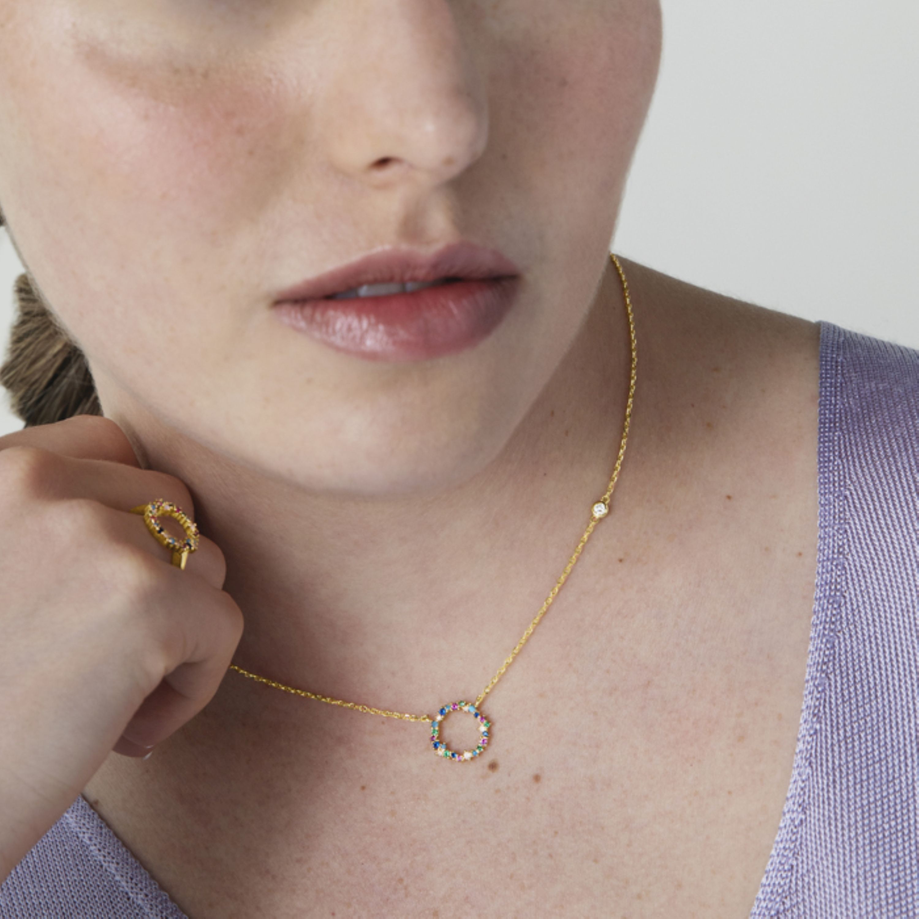 Collar de Plata de Ley 925 con Circonita Multicolor acabado en oro amarillo 18K - Thilak