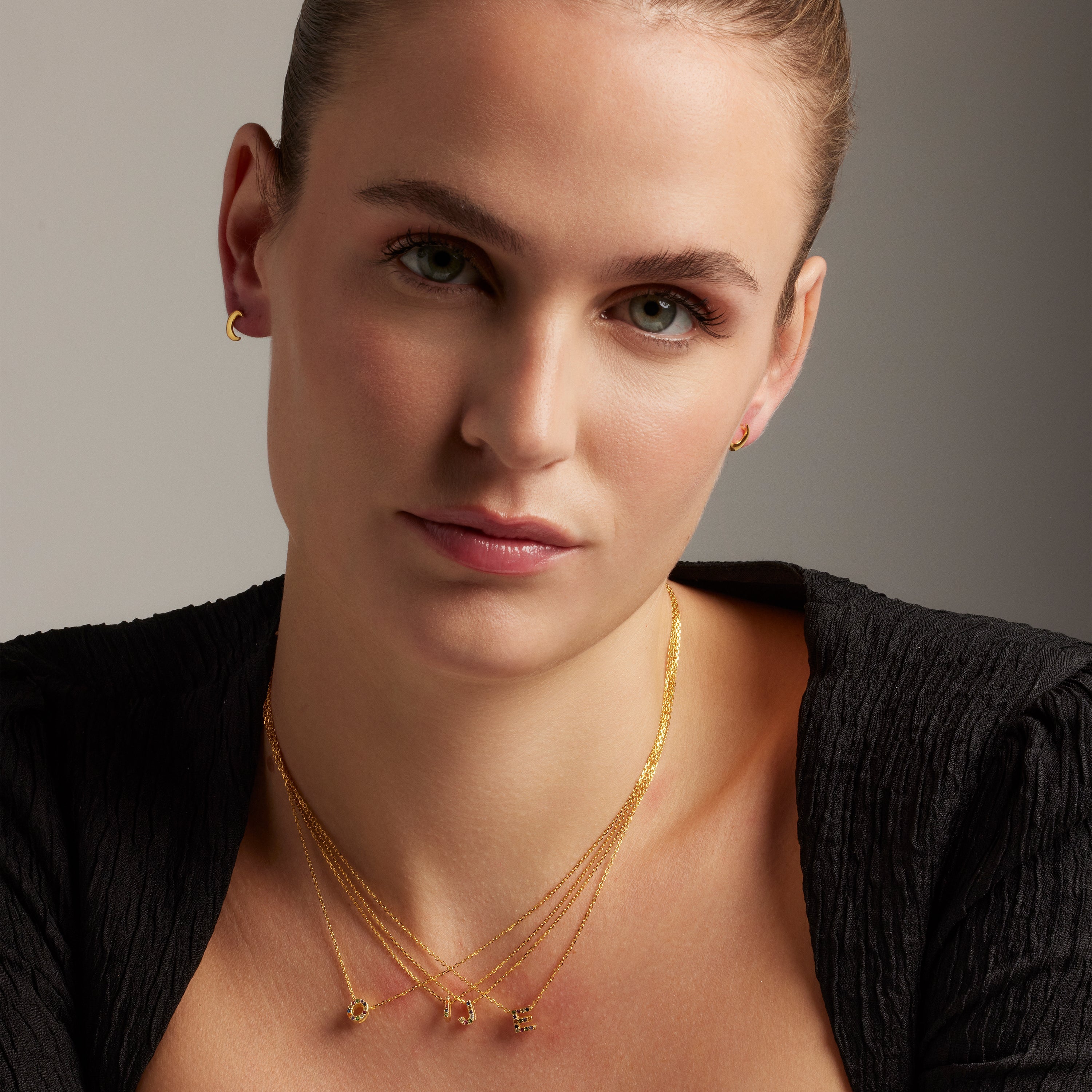 Collar de Plata de Ley 925 con Circonita Multicolor acabado en oro amarillo 18K - Alphabet