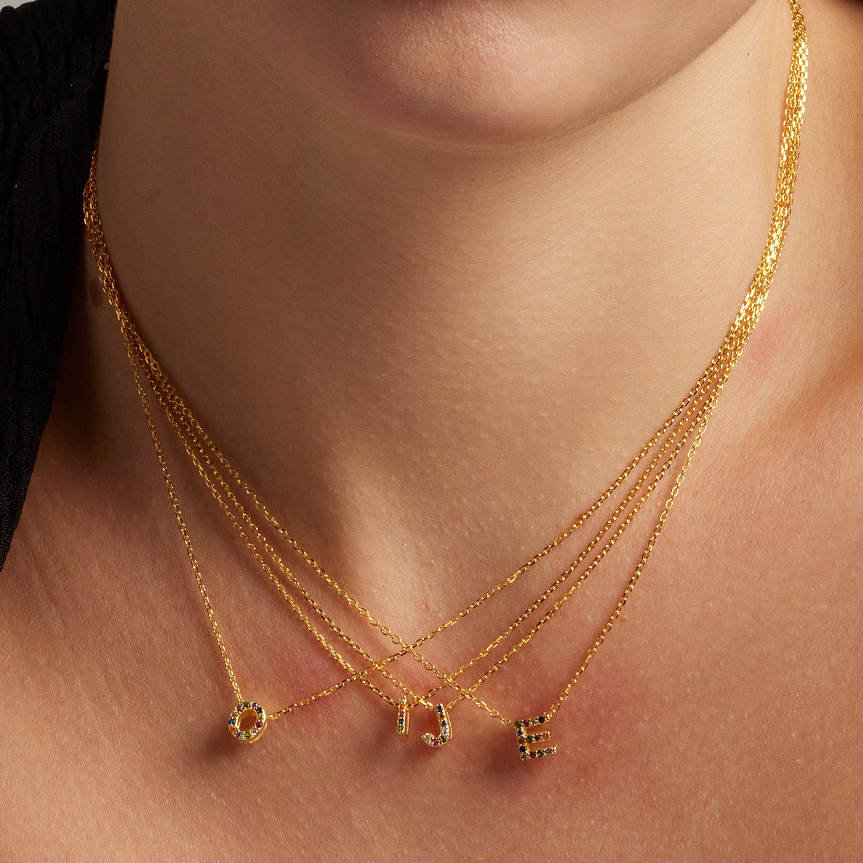Collar de Plata de Ley 925 con Circonita Multicolor acabado en oro amarillo 18K - Alphabet