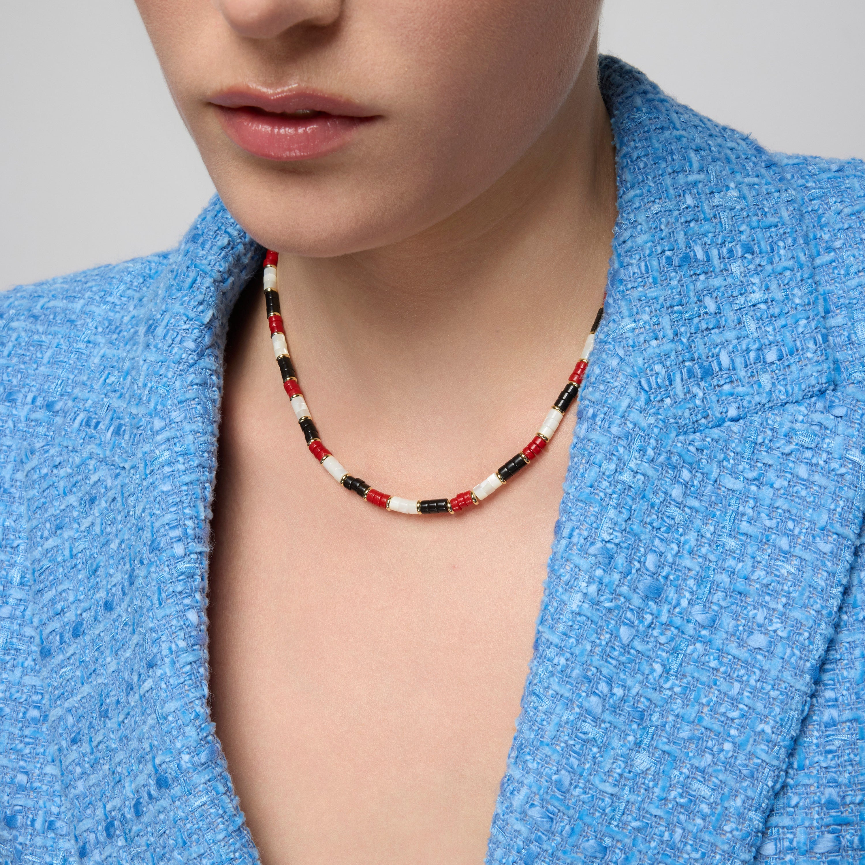 Collar de Plata de Ley 925 y Coral acabado oro amarillo de 18k - Siraba