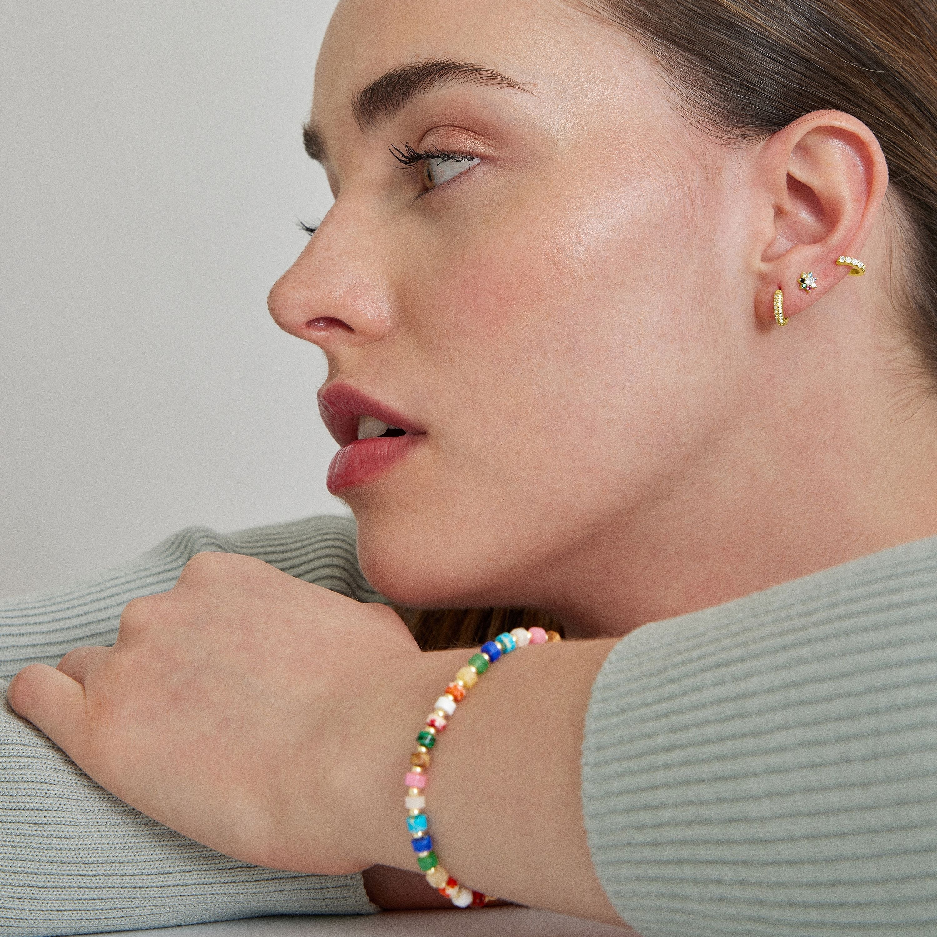 Piercing aus 925er Sterlingsilber mit funkelndem Zirkonia, vergoldet mit 18K Gelbgold - Tay