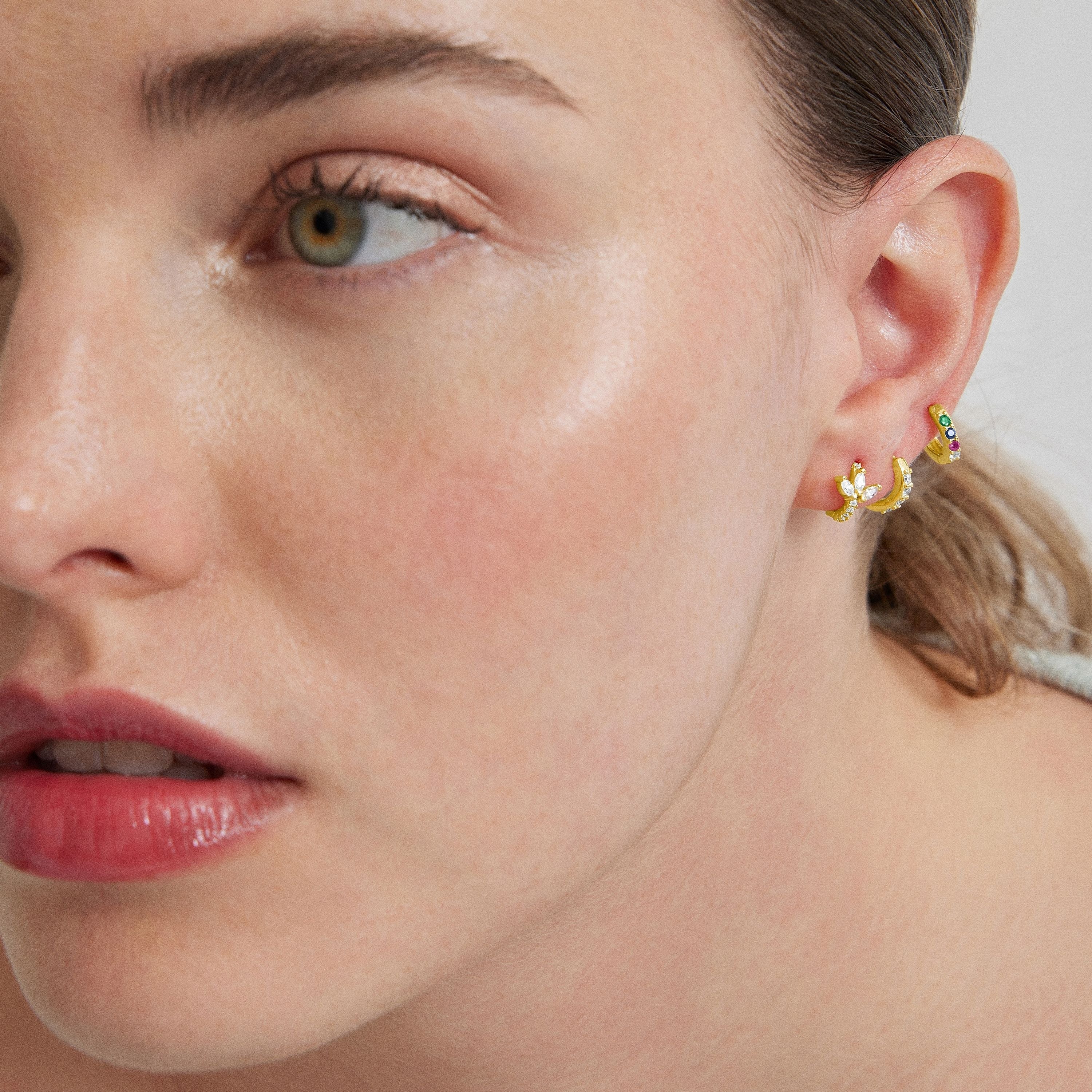 Echtsilber 925 Piercing mit glänzendem Zirkonia, vergoldet mit 18K Gelbgold - Netwi