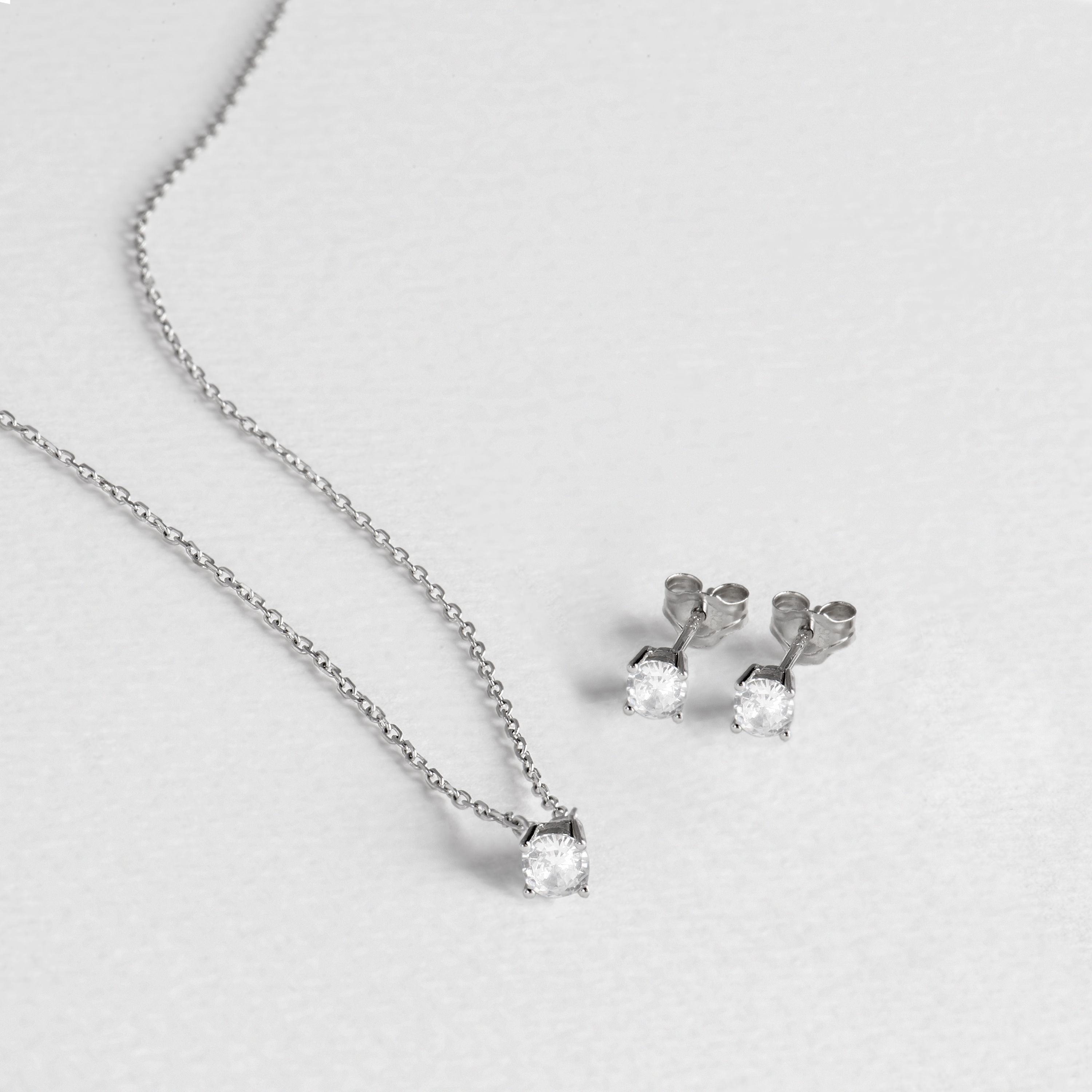 Set aus Basic-Ohrringen und Keval-Halskette aus 925er Silber