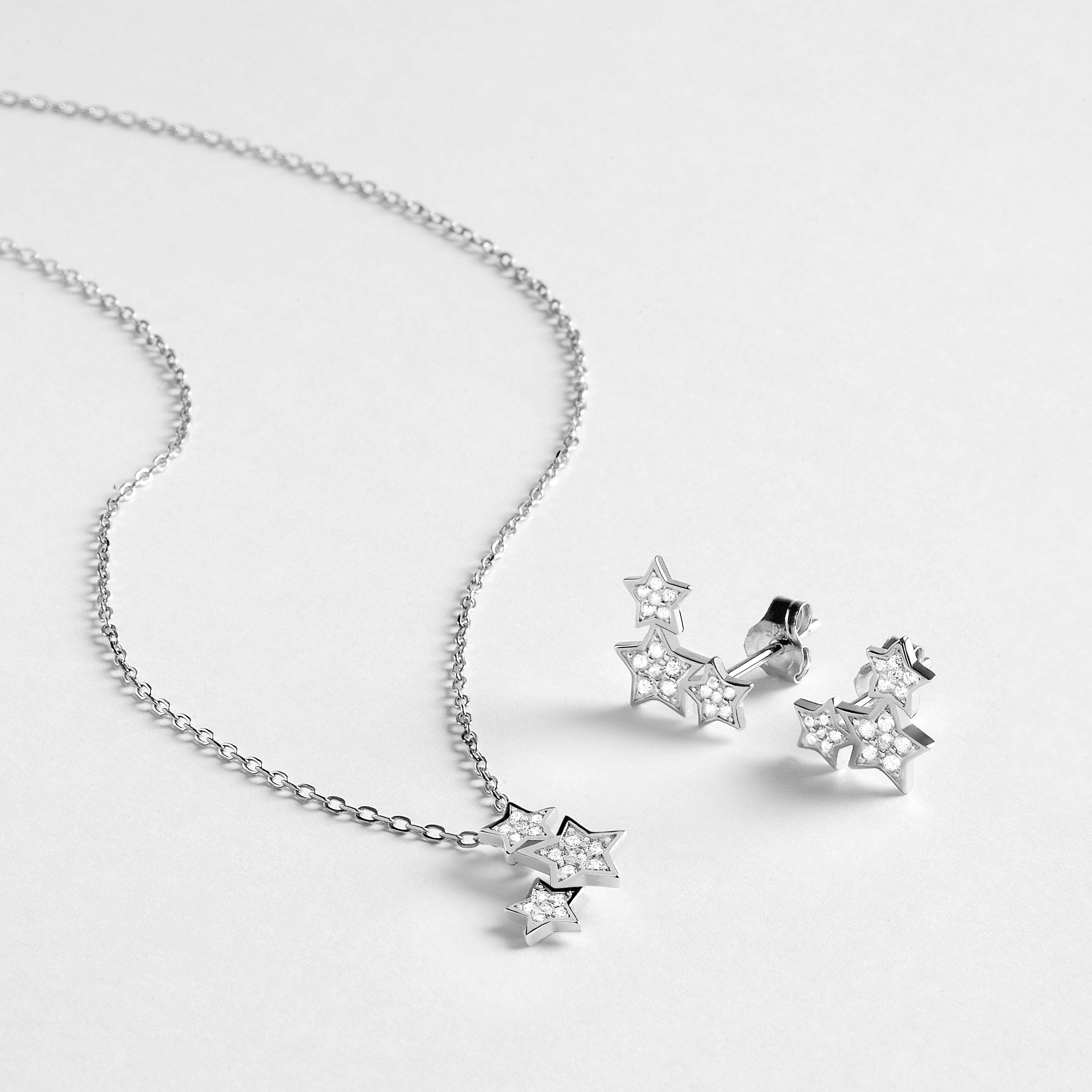 Set de Pendientes y Collar Familia de Plata Ley 925