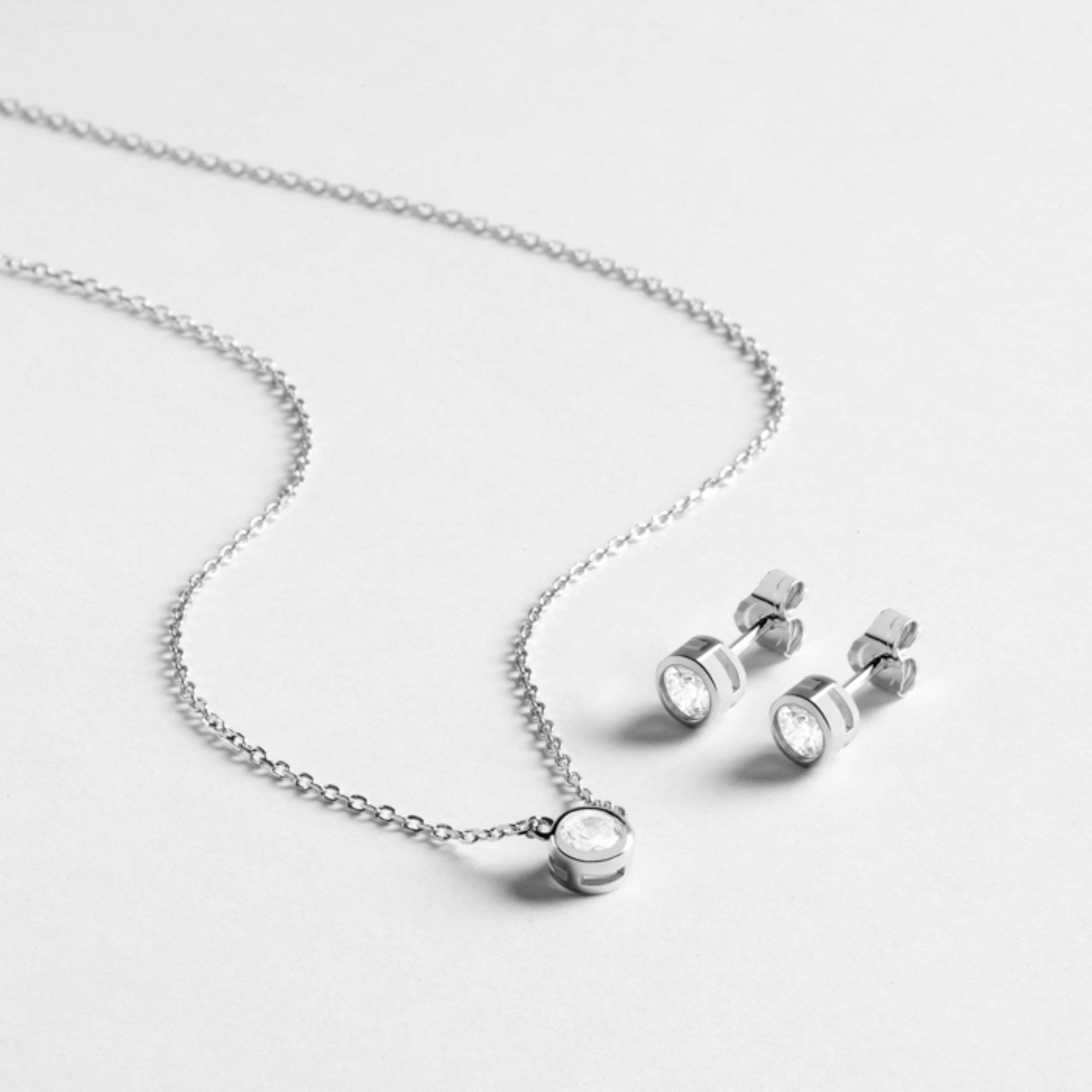 Set de Pendientes y Collar Imrak de Plata Ley 925