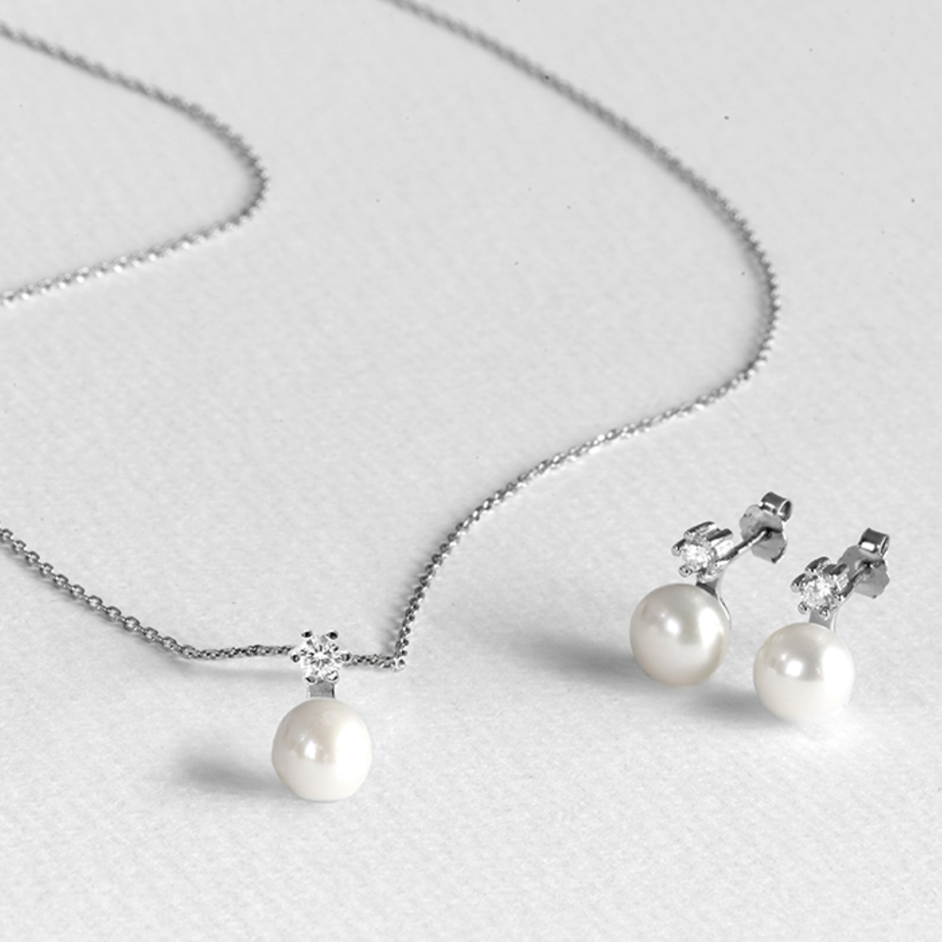 925 Sterling Silver Sets with White Pearl rhodium finish - Essential