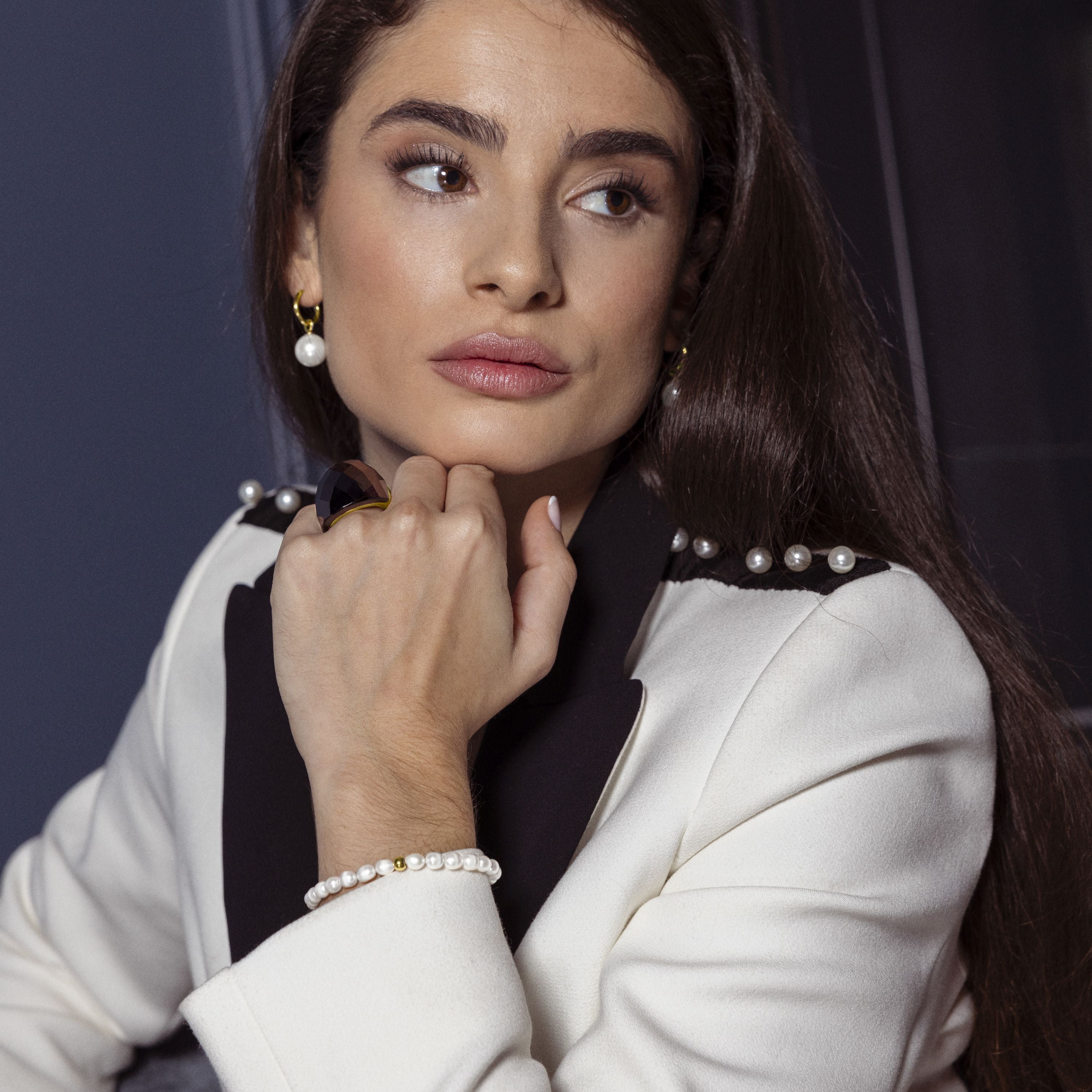 Bracciale in Perla Bianca finito in oro giallo 18K - Unwe