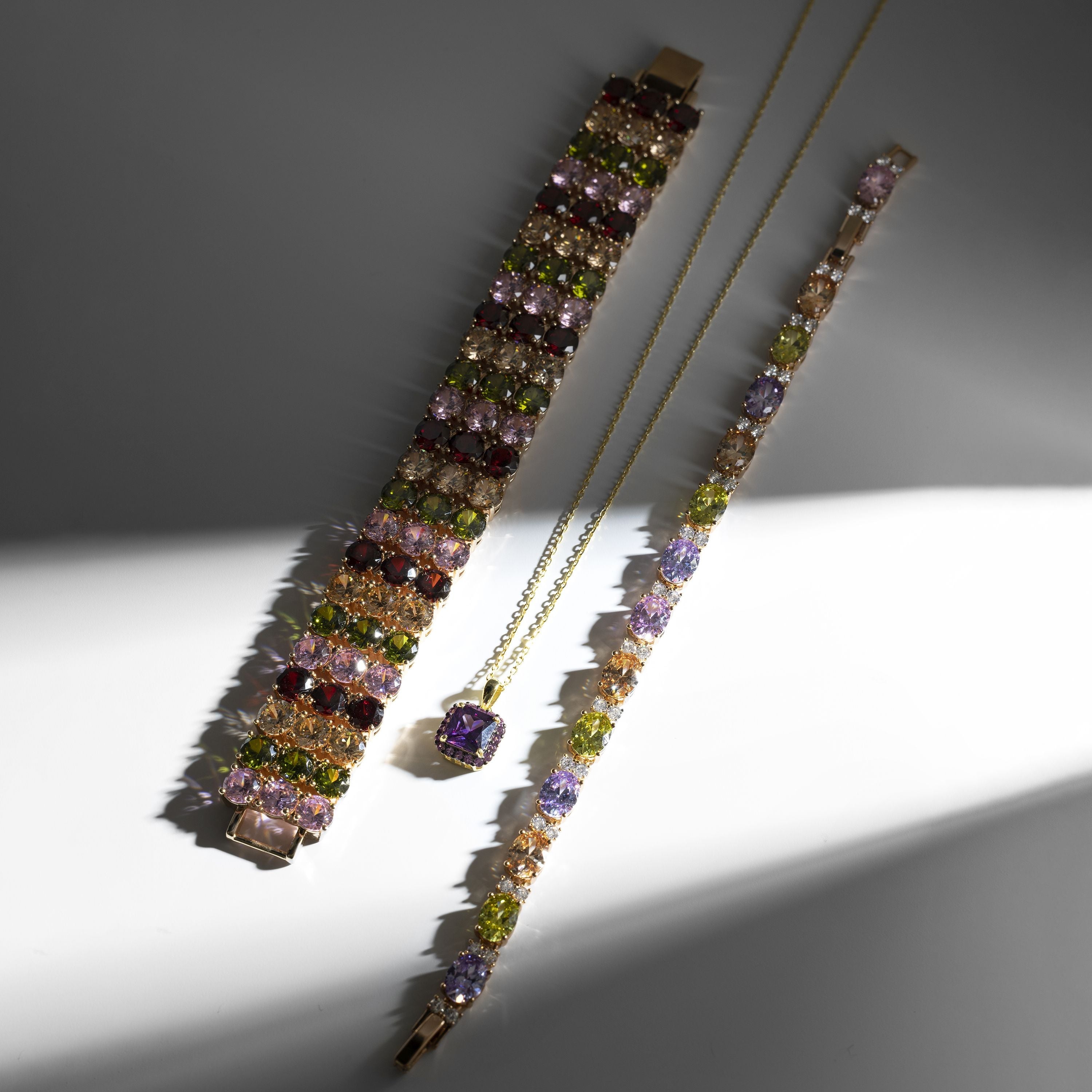 Multicolor Zirkonia-Armband mit 18K Gelbgold-Finish - Zenard