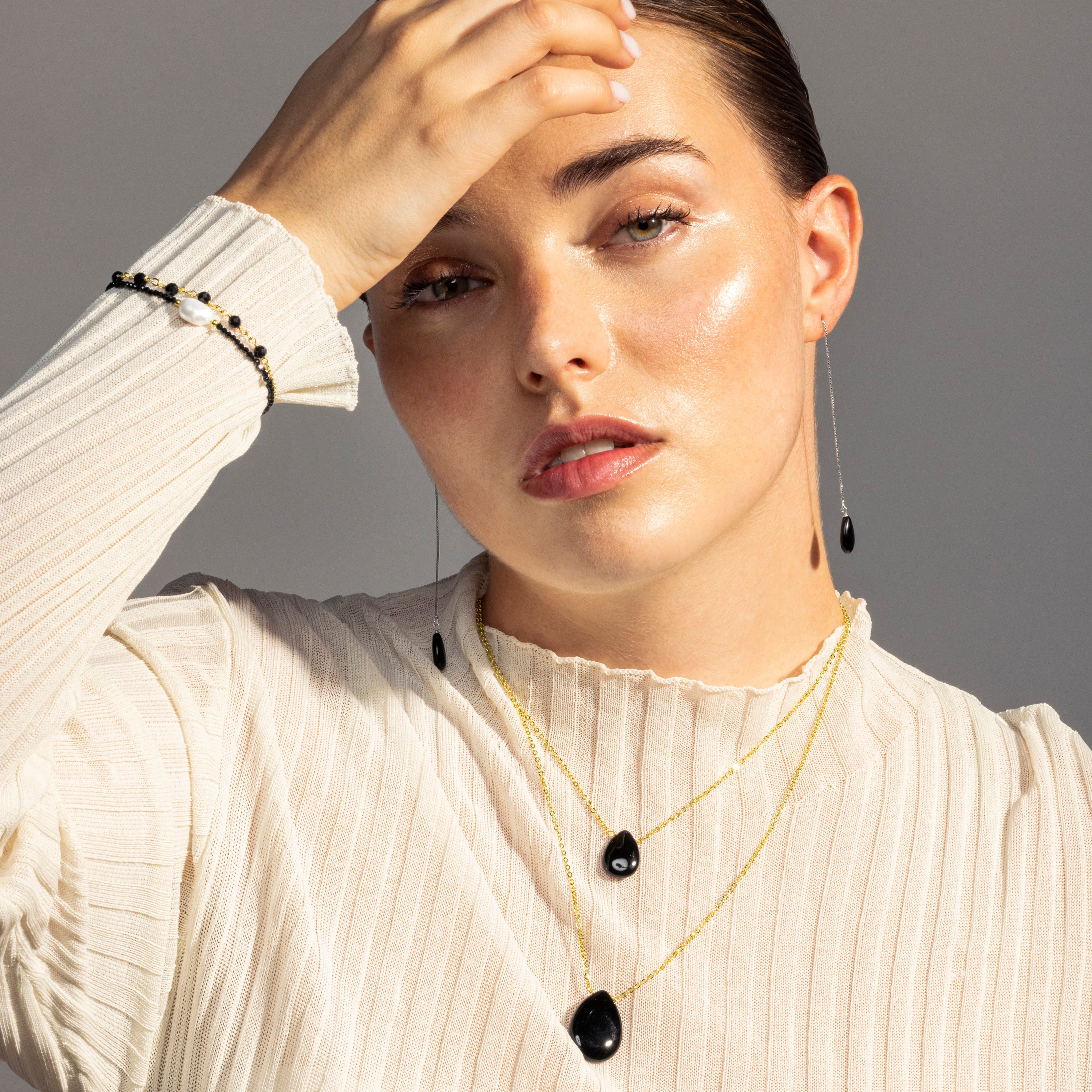 Armband aus hydrothermalem Onyx, vergoldet mit 18K Gelbgold - Ekhao
