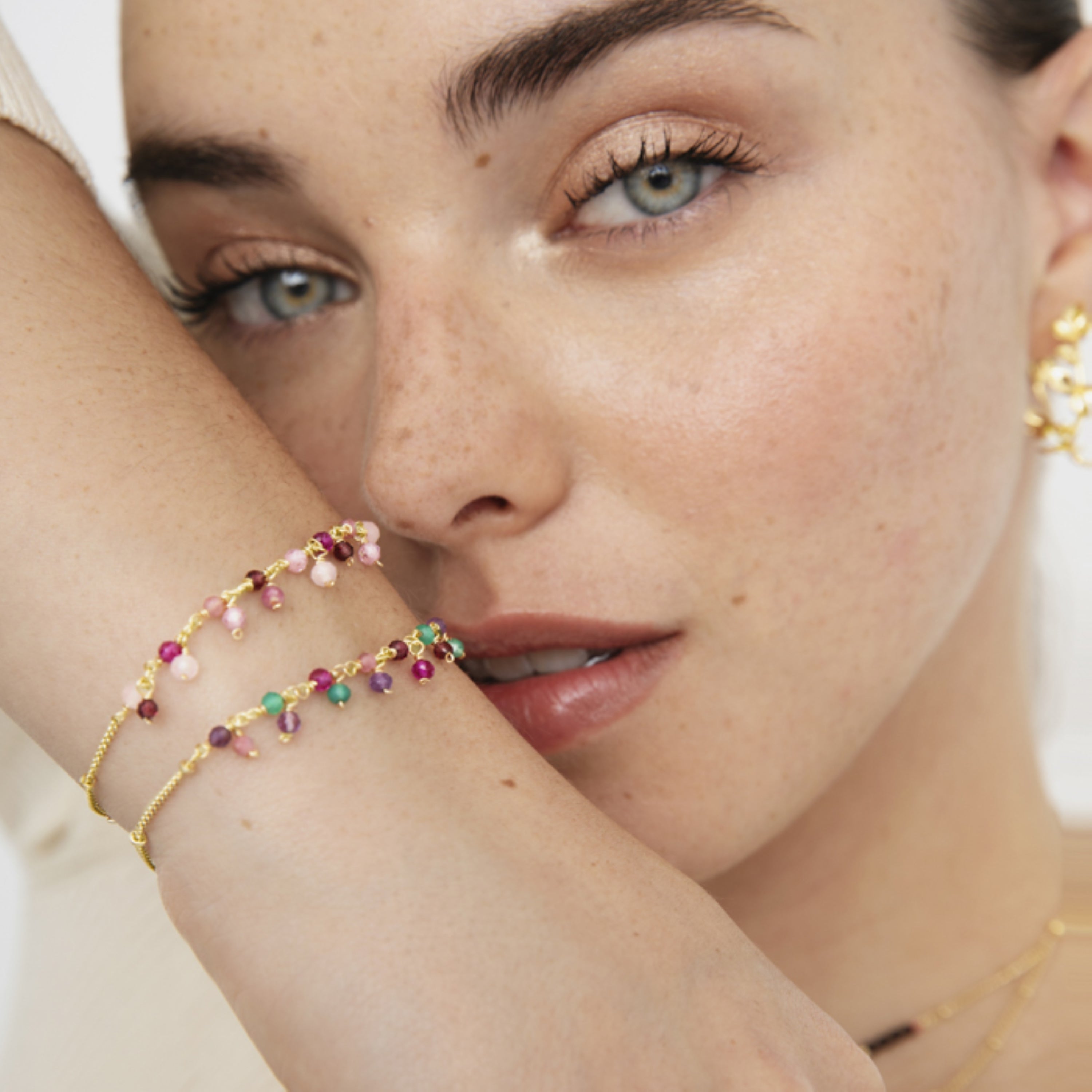Pulsera de Cristal Rosa acabada en oro amarillo 18K - Wyrm