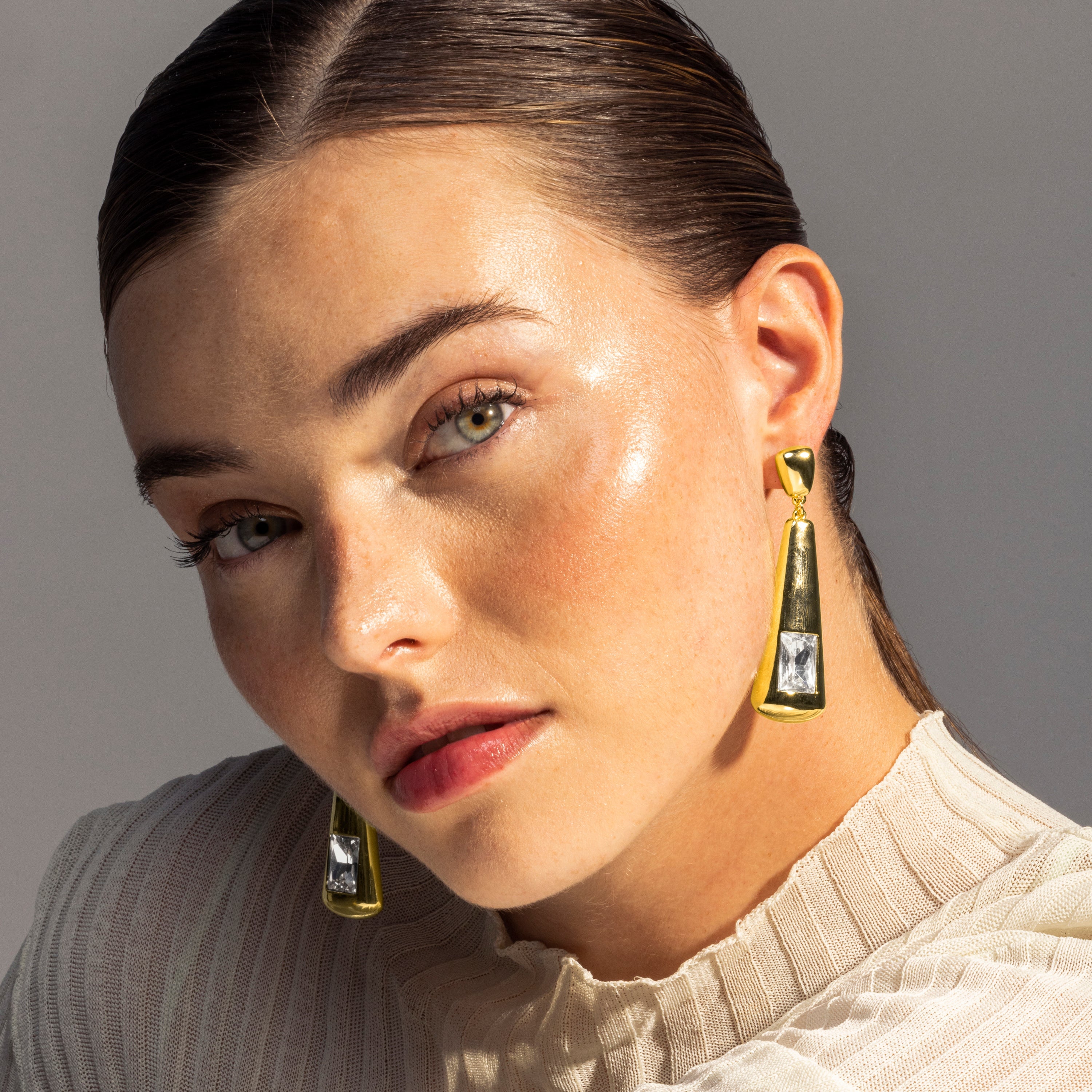 Pendientes acabado en oro amarillo 18K - Mayate
