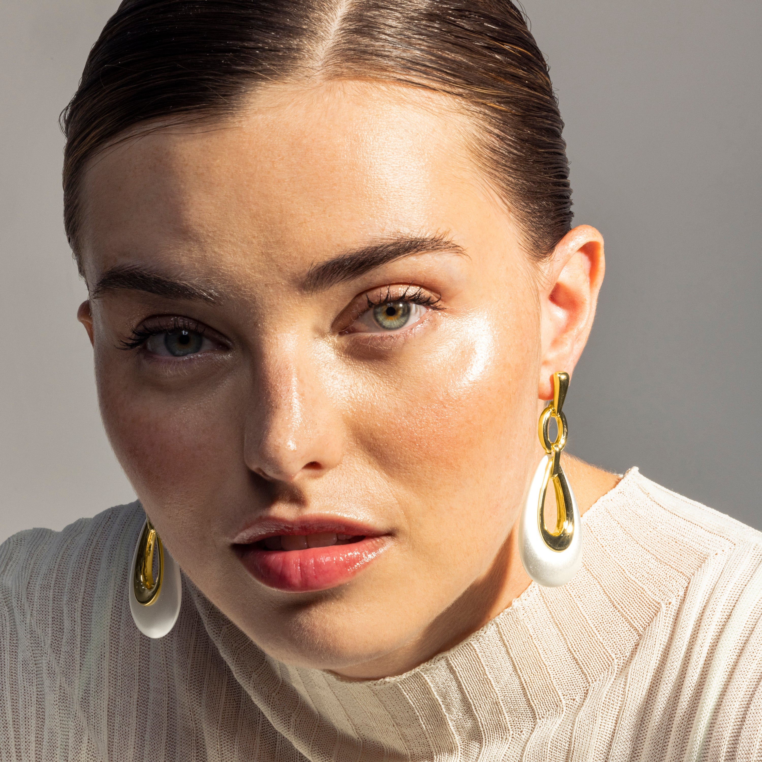 Pendientes acabado en oro amarillo 18K - Humola