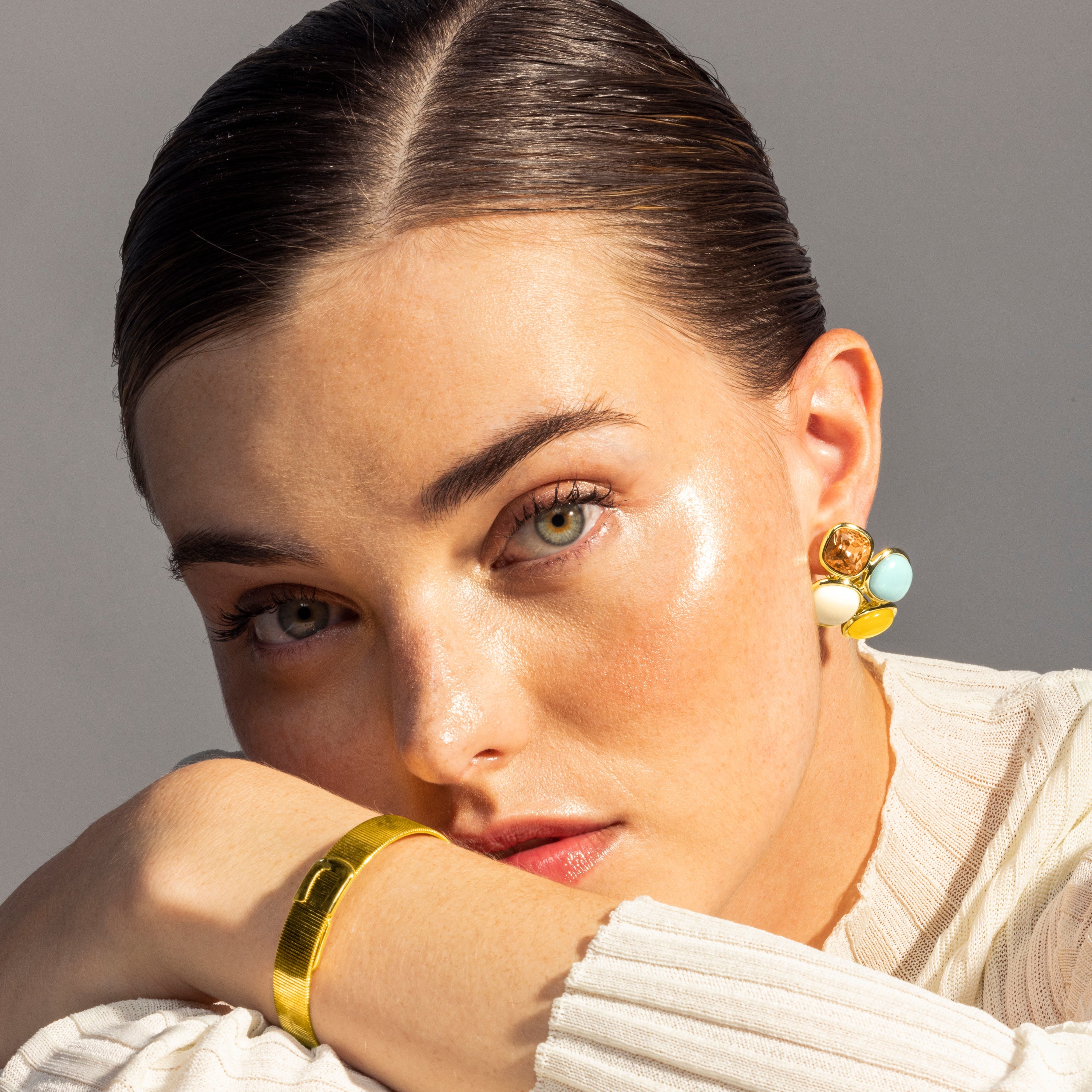 Pendientes acabado en oro amarillo 18K - Lezu
