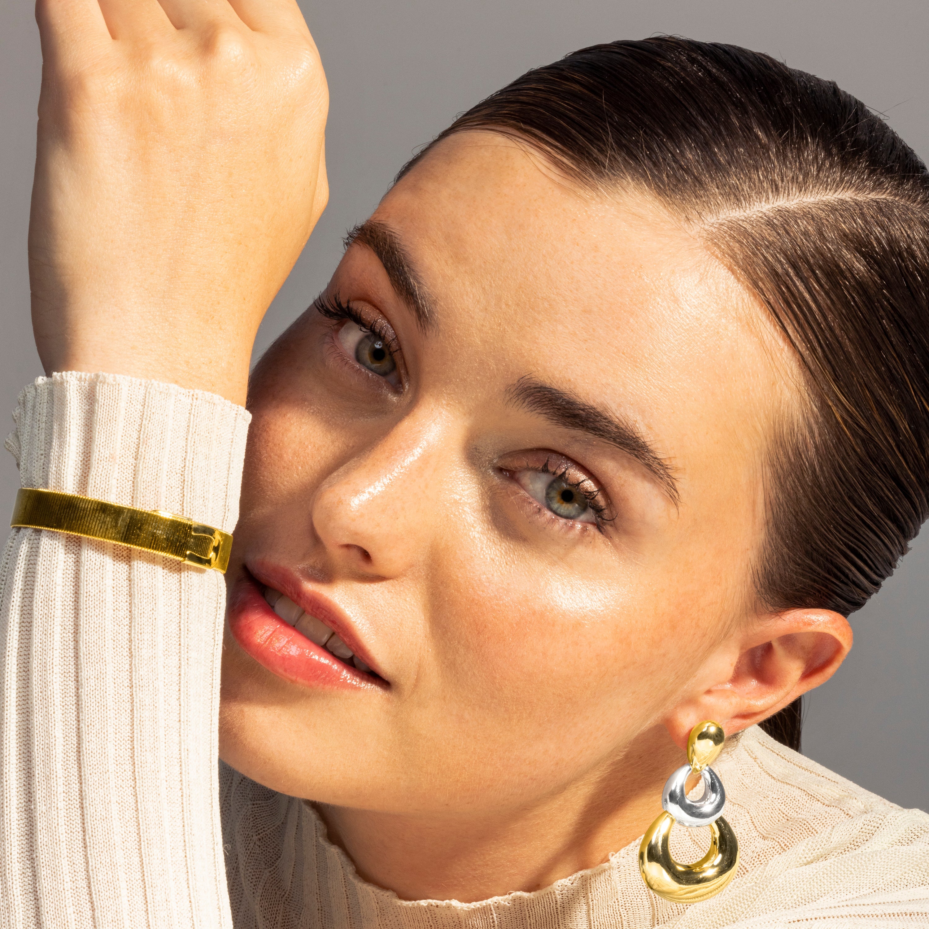 Pendientes acabado en oro amarillo 18K - Aured