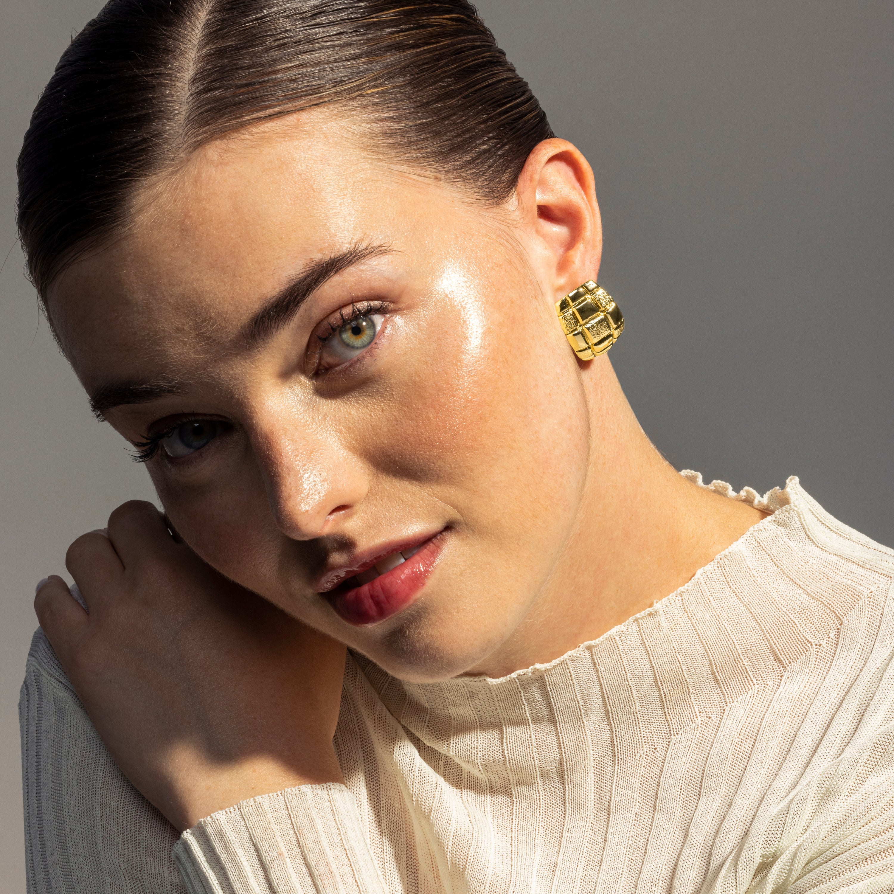 Pendientes acabado en oro amarillo 18K - Abalt