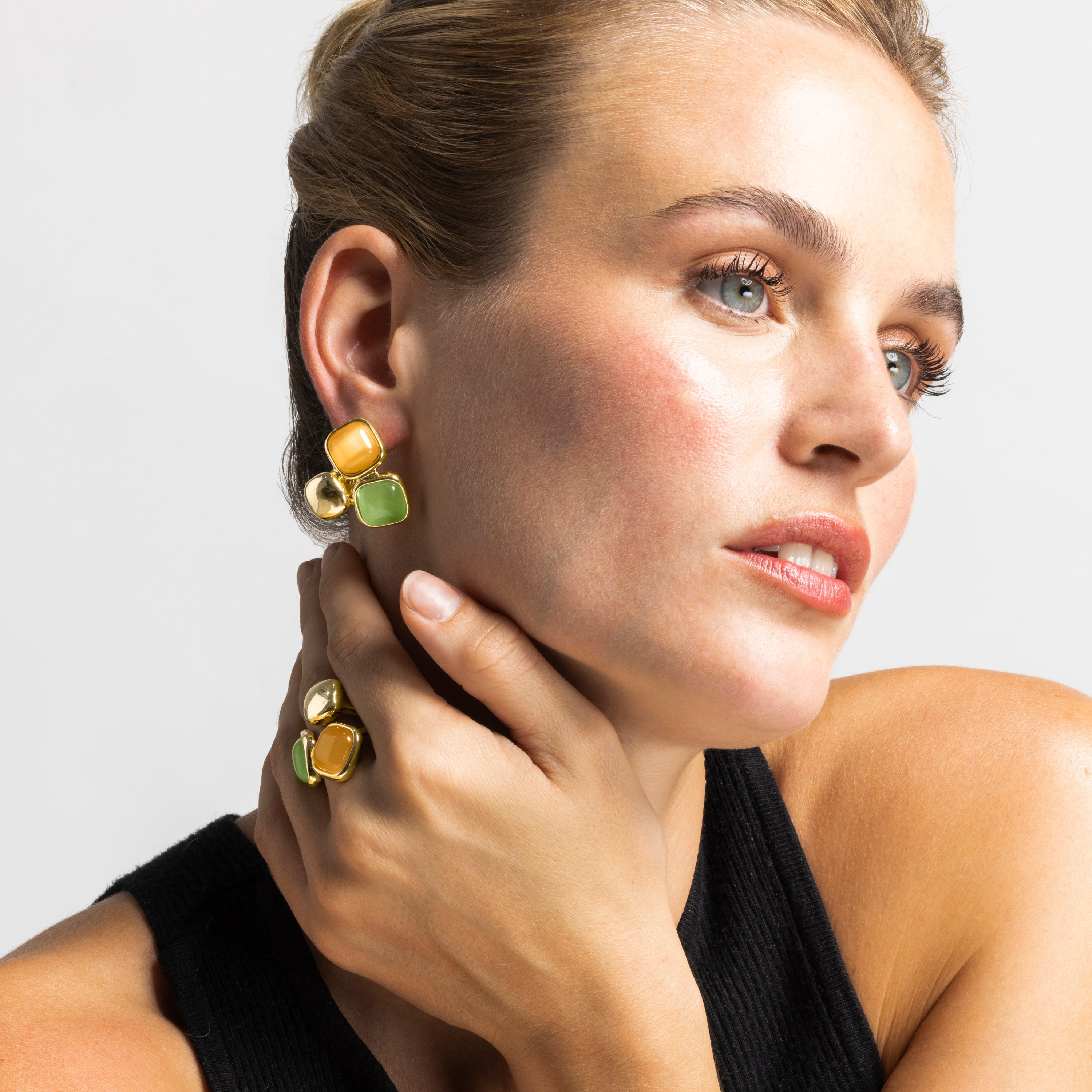 Boucles d'oreilles en Oeil de Chat Multicolore finition or 18k - Nuroa