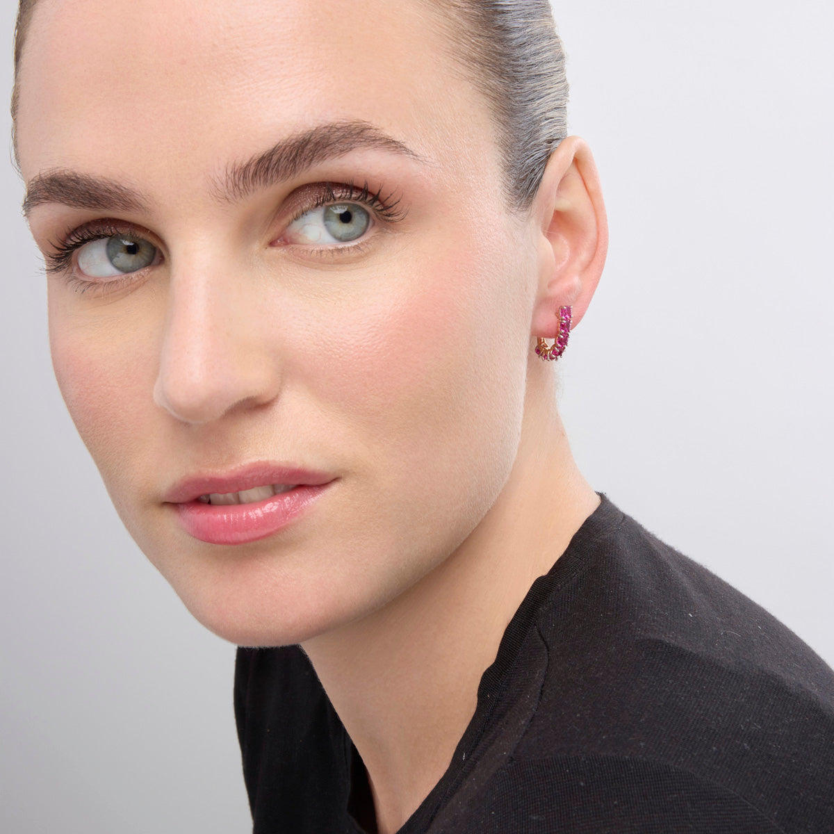 Boucles d'oreilles en zirconium rubis finition or 18k - Kine