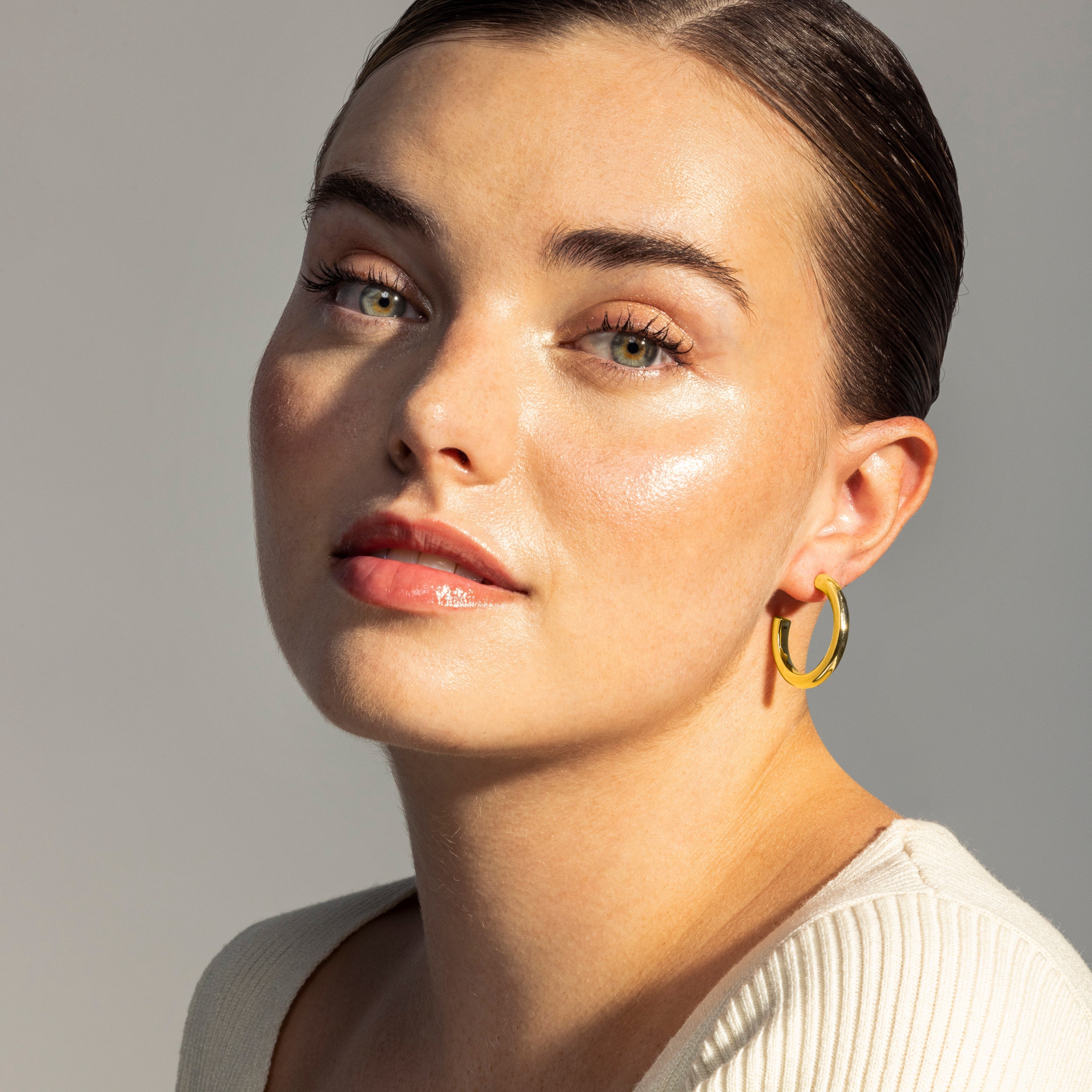 Pendientes acabados en oro amarillo 18K - Dancir
