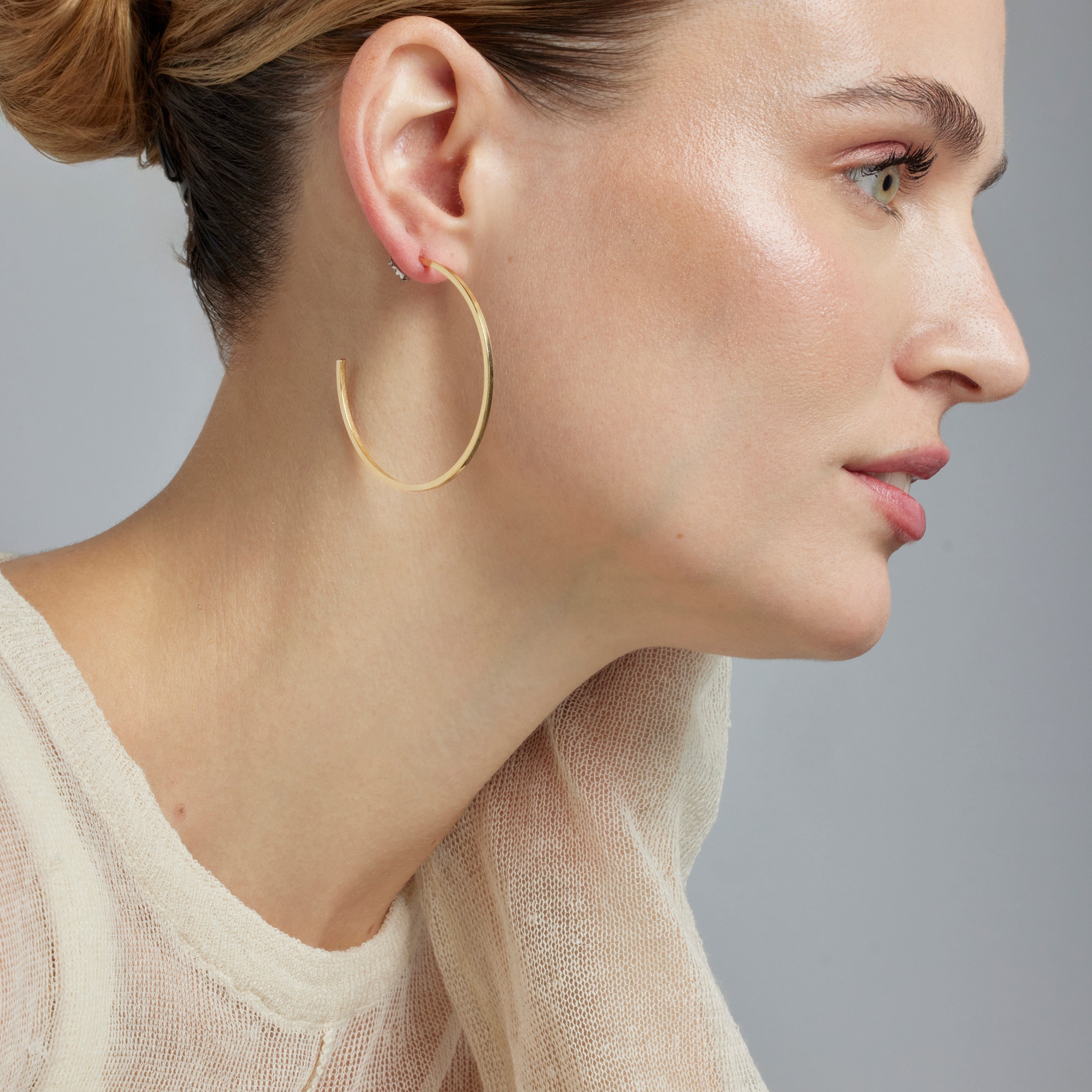 Pendientes acabados en oro amarillo 18K - Nemar