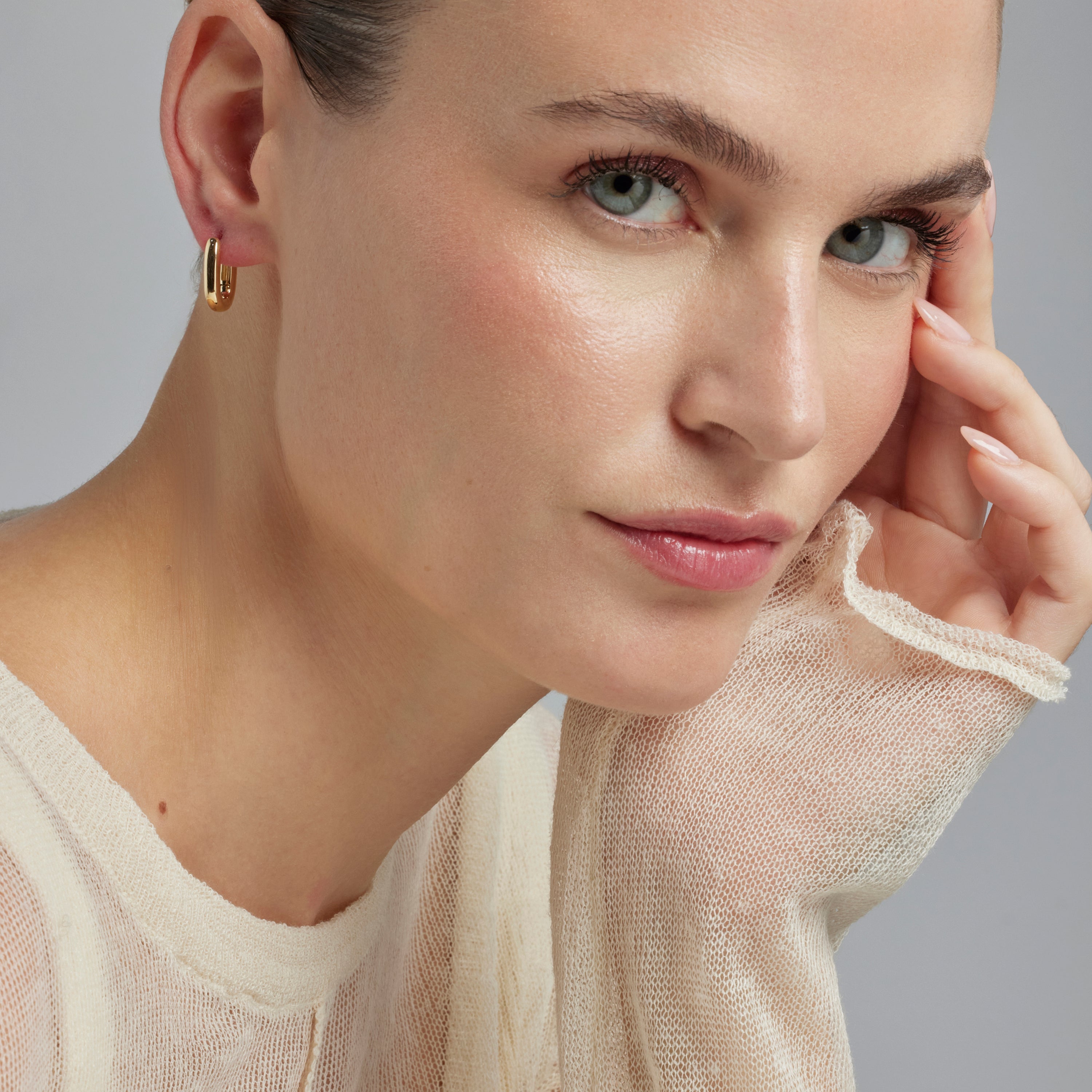 Pendientes acabados en oro amarillo 18K - Tankon