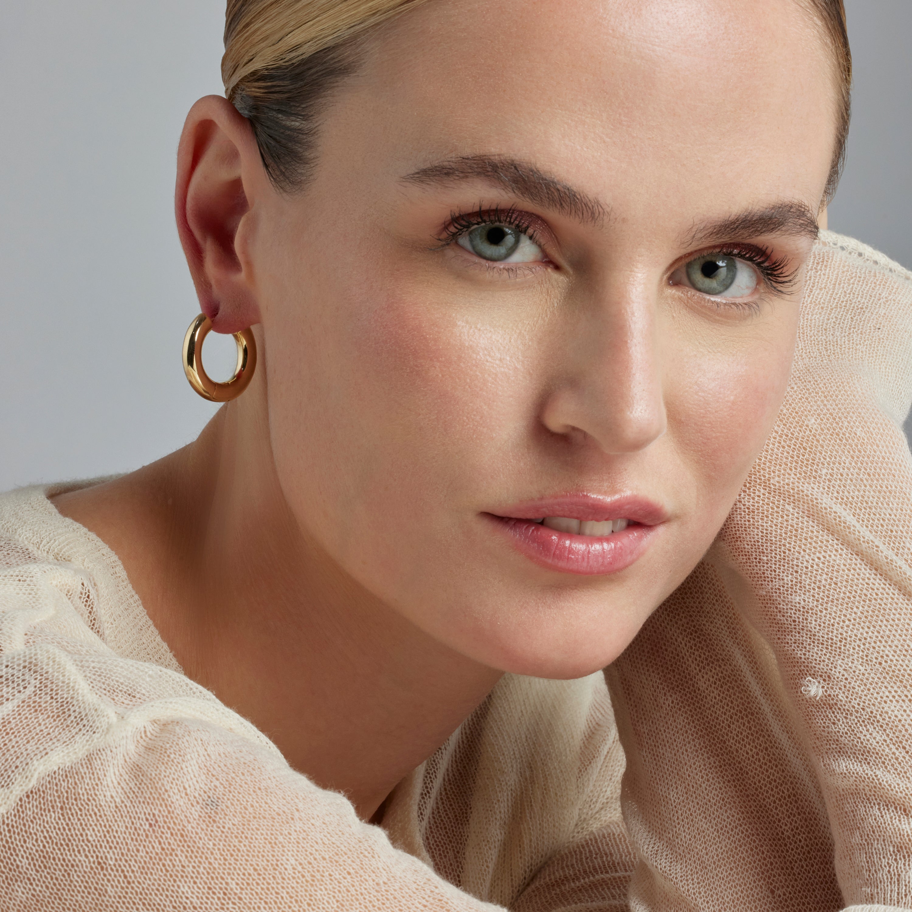 Pendientes acabado oro 18K - Saura