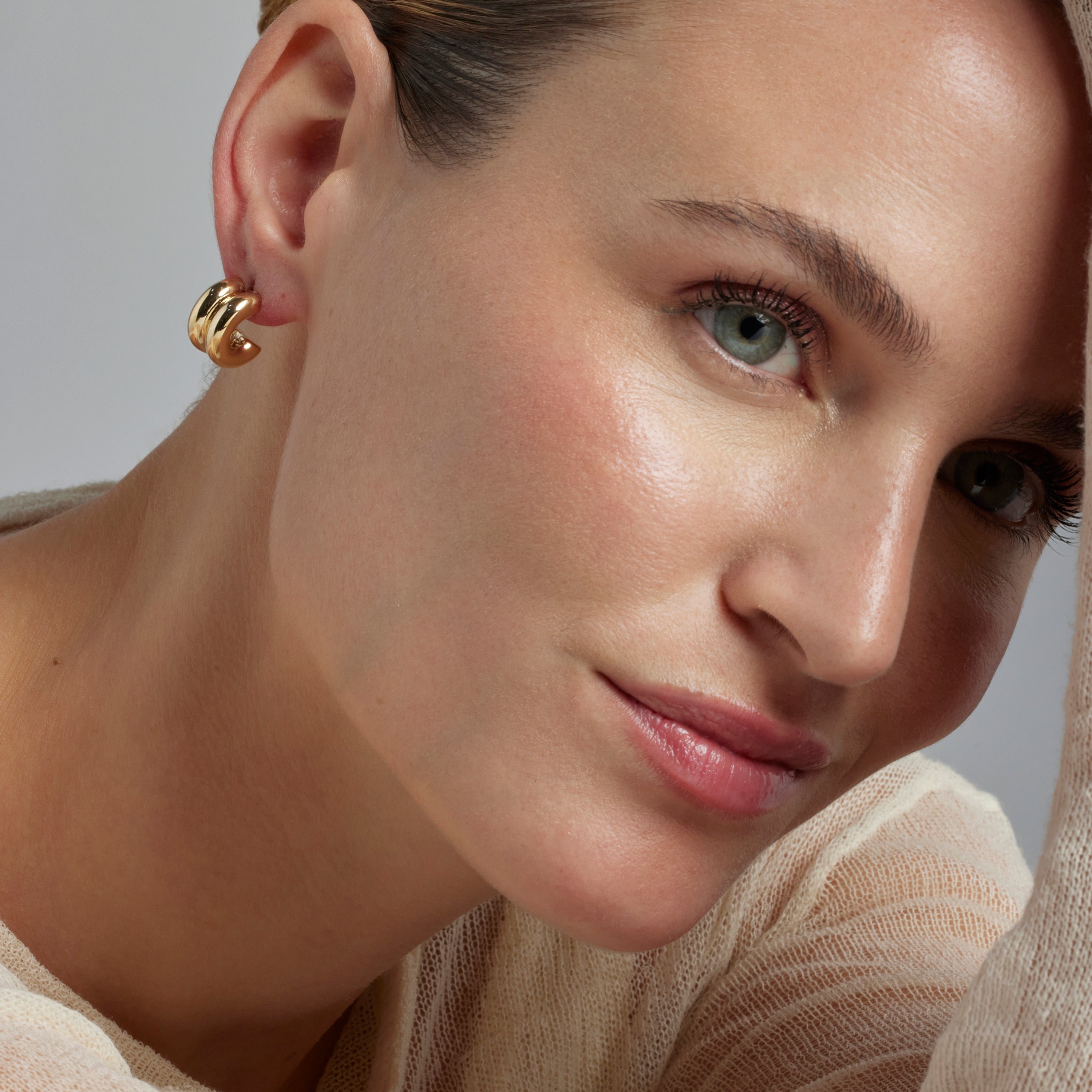 Pendientes acabado oro 18K - Zakev