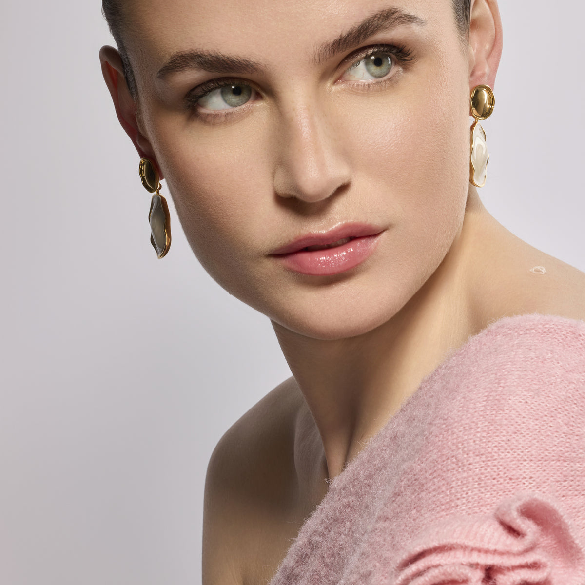 Pendientes Talorzi de Lacado Blanco acabado oro amarillo de 18k