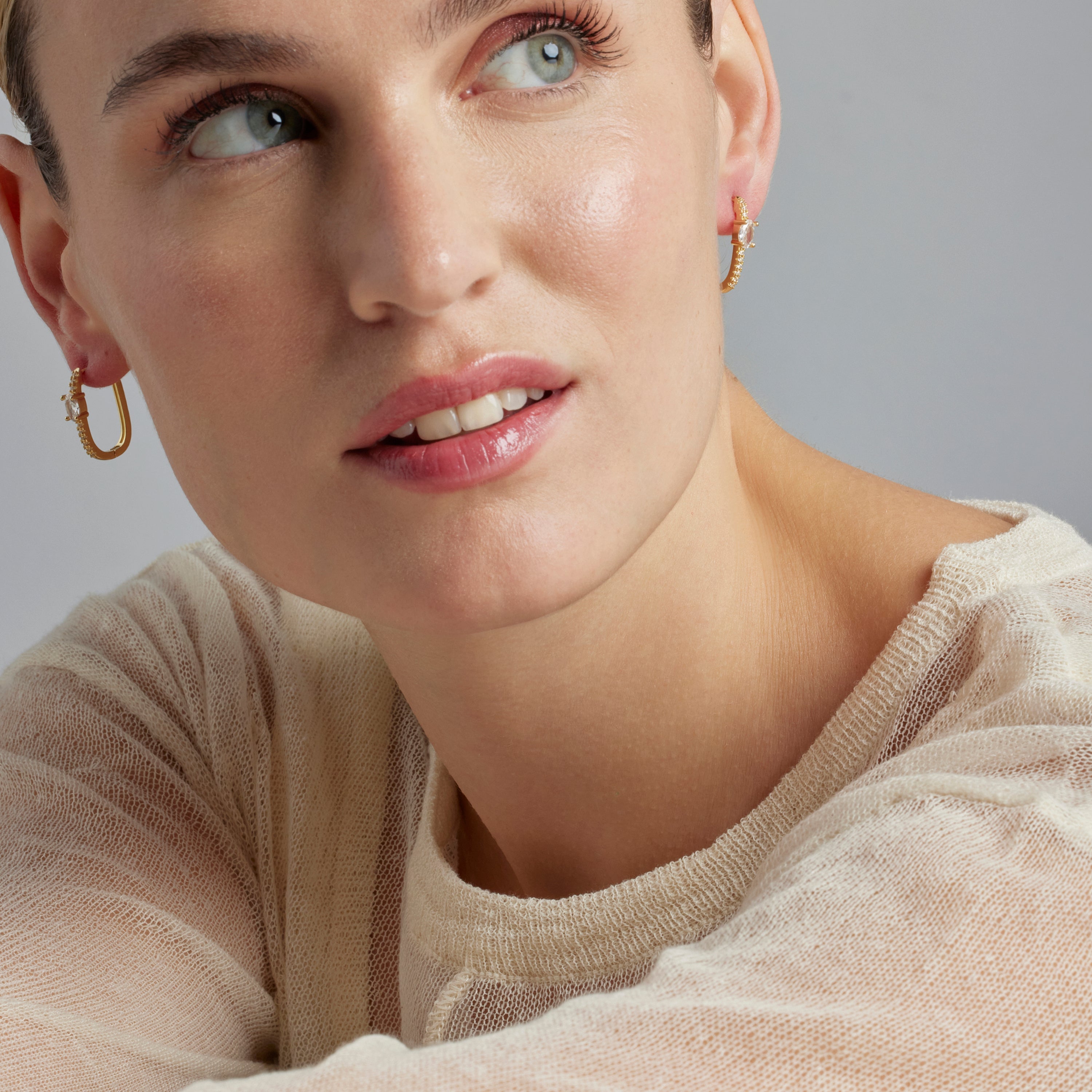 Pendientes de Circonita Brillante acabados en oro amarillo 18K - Tiskah