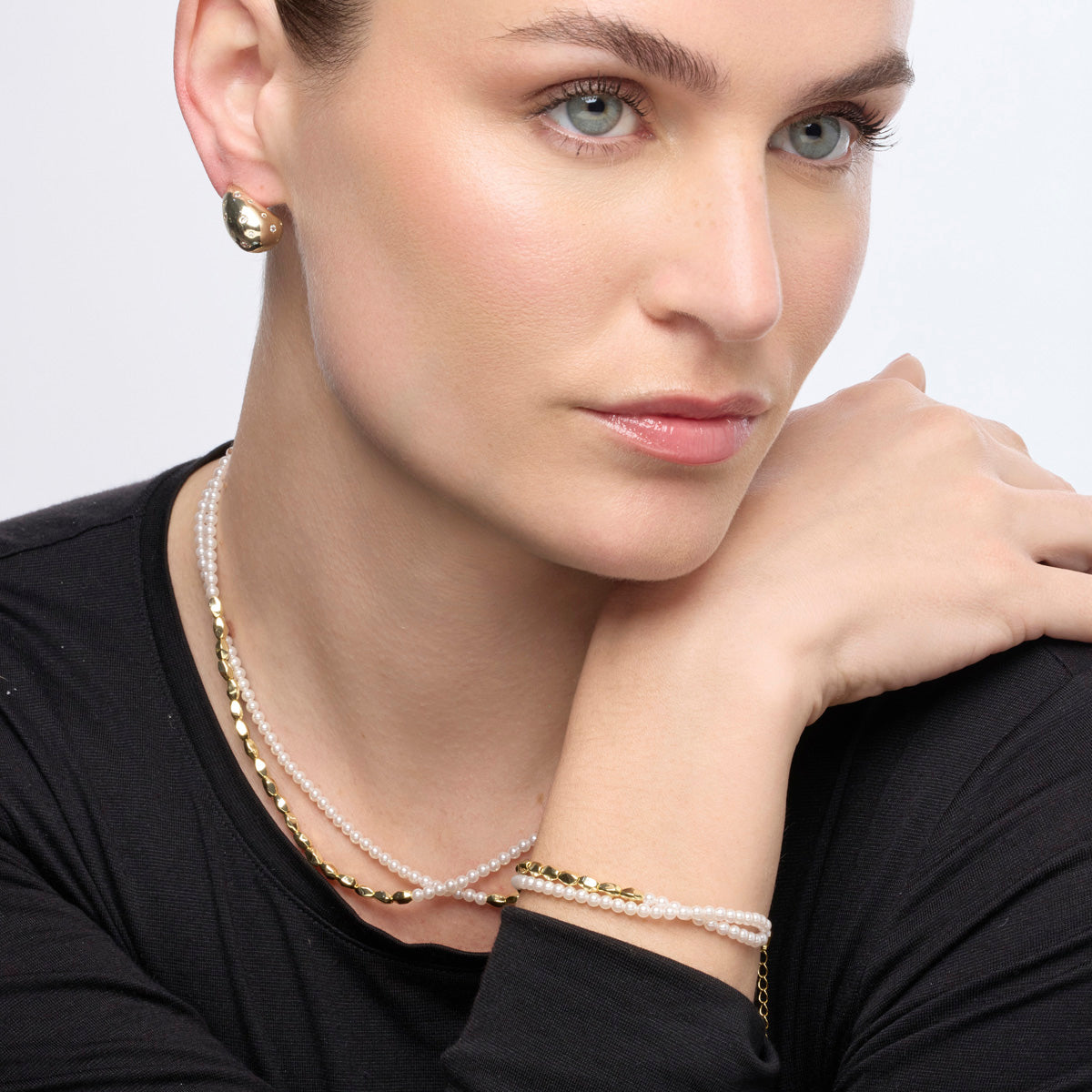 Pendientes acabado oro amarillo de 18k y Circonita Brillante - Obow