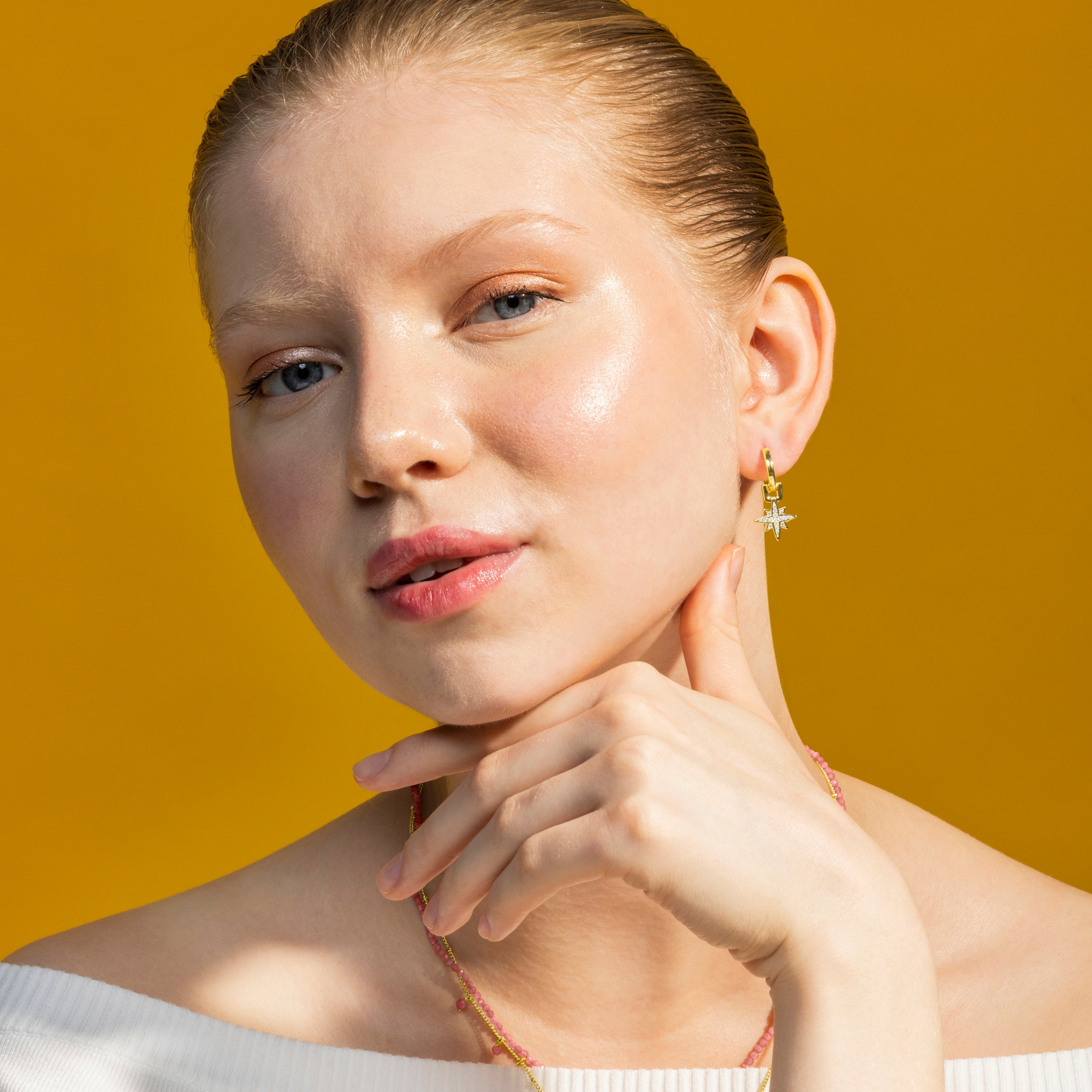 Pendientes de Circonita Brillante acabados en oro amarillo 18K - Sionqui
