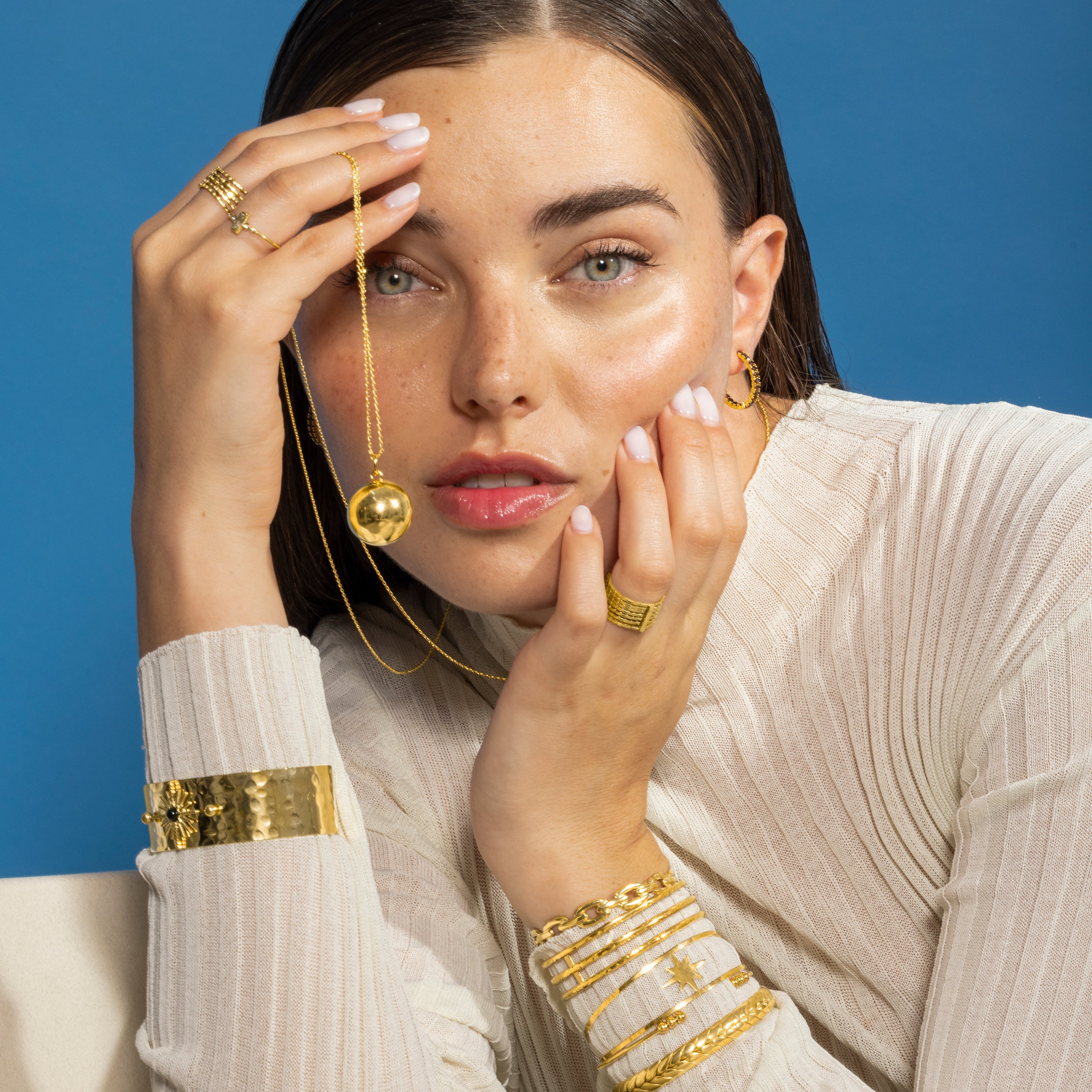 Anillo acabado en oro amarillo 18K - Zaie