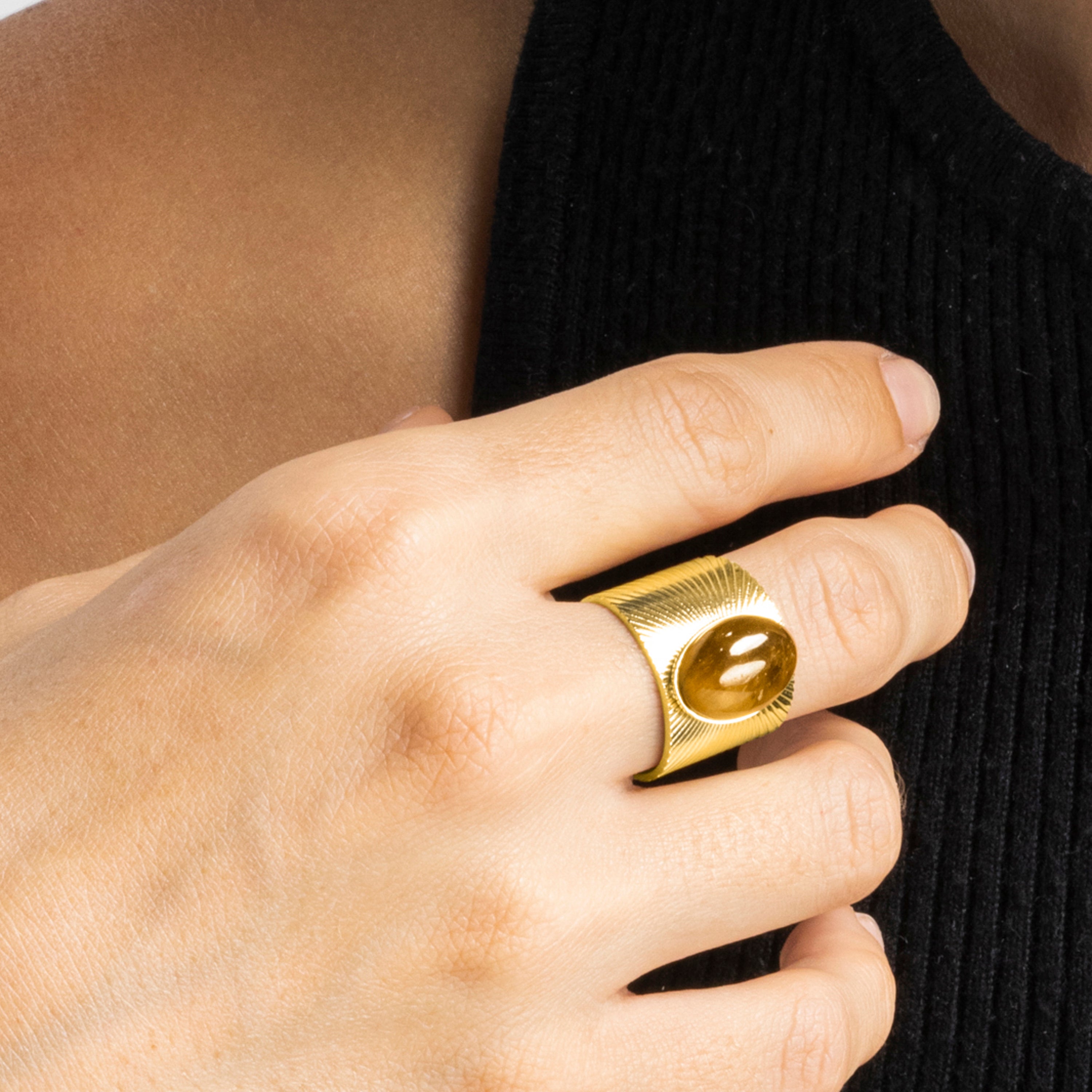 Ring met Tijgeroog afgewerkt in 18k goud - Anleh